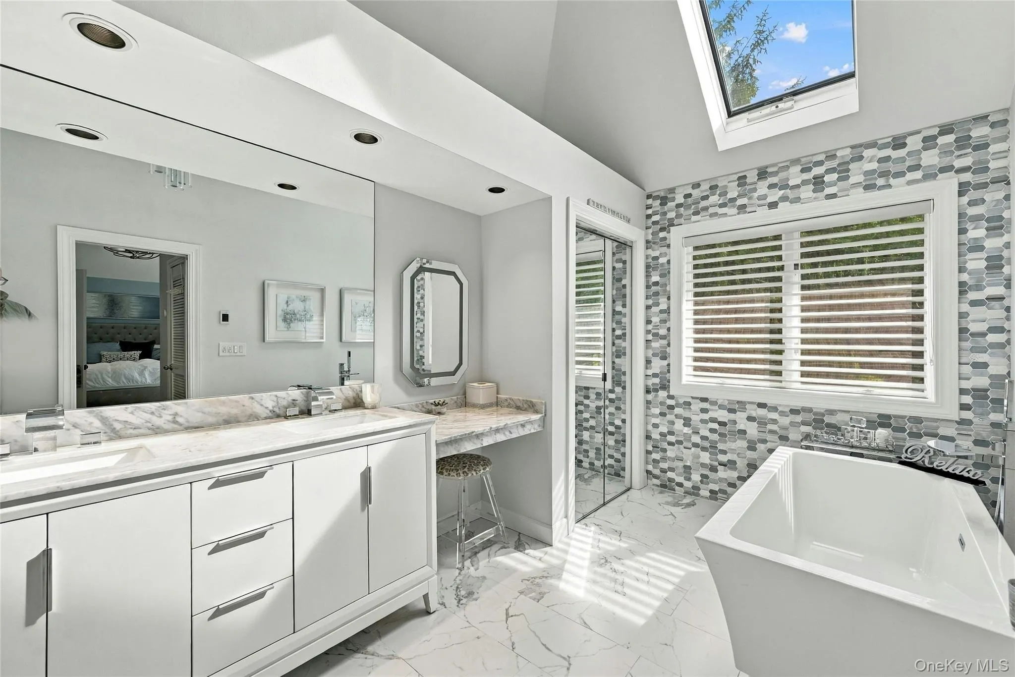 52 Meadow Road, Brookhaven, NY, 4 Bedrooms Bedrooms, 8 Rooms Rooms,3 BathroomsBathrooms,Residential,For Rent,Meadow,0,1059926 52 Meadow Road, Brookhaven, NY, 4 Bedrooms Bedrooms, 8 Rooms Rooms,3 BathroomsBathrooms,Residential,For Rent,Meadow,0,1059926
