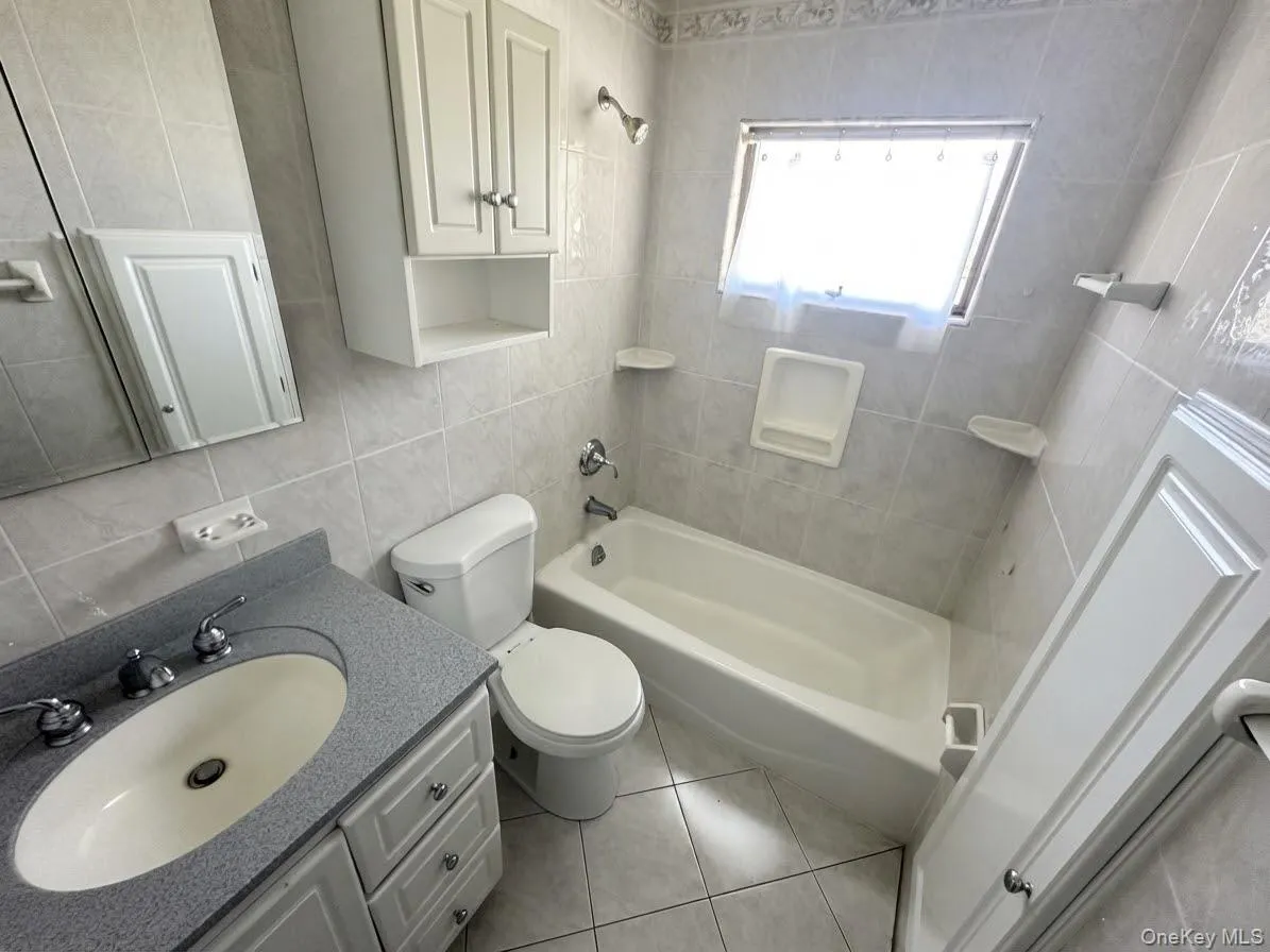 648 Dogwood Avenue, Hempstead, NY, 4 Bedroom Bedrooms, 9 Room Rooms,2 BathroomBathrooms,Residential Lease,For Rent,Dogwood,0,1059927 648 Dogwood Avenue, Hempstead, NY, 4 Bedroom Bedrooms, 9 Room Rooms,2 BathroomBathrooms,Residential Lease,For Rent,Dogwood,0,1059927