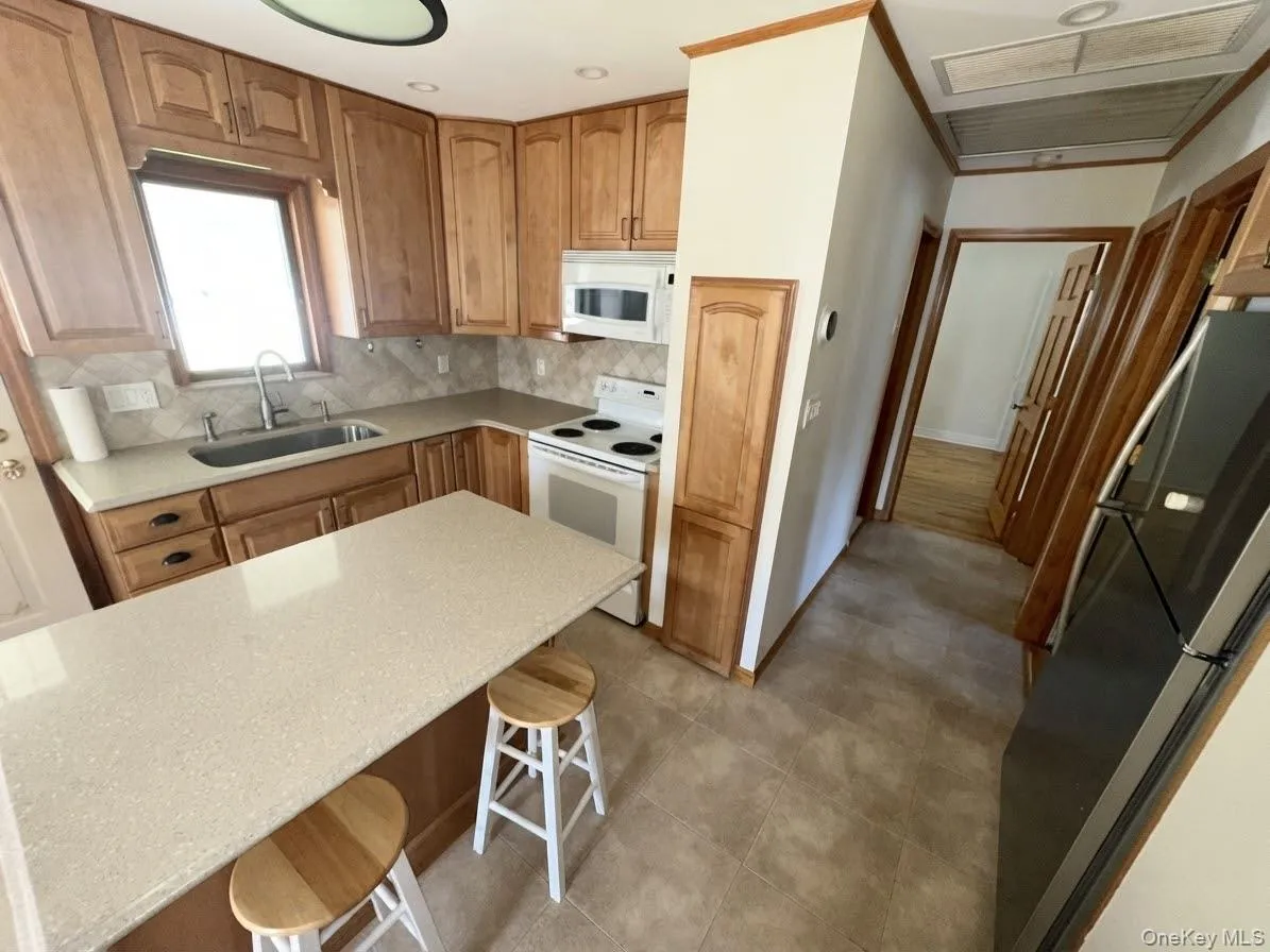 648 Dogwood Avenue, Hempstead, NY, 4 Bedroom Bedrooms, 9 Room Rooms,2 BathroomBathrooms,Residential Lease,For Rent,Dogwood,0,1059927 648 Dogwood Avenue, Hempstead, NY, 4 Bedroom Bedrooms, 9 Room Rooms,2 BathroomBathrooms,Residential Lease,For Rent,Dogwood,0,1059927