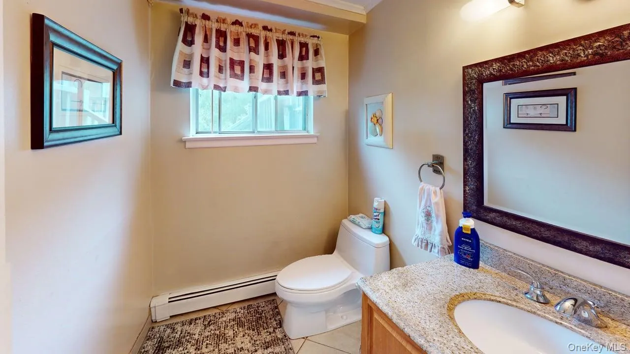 Powder Room. Powder Room.