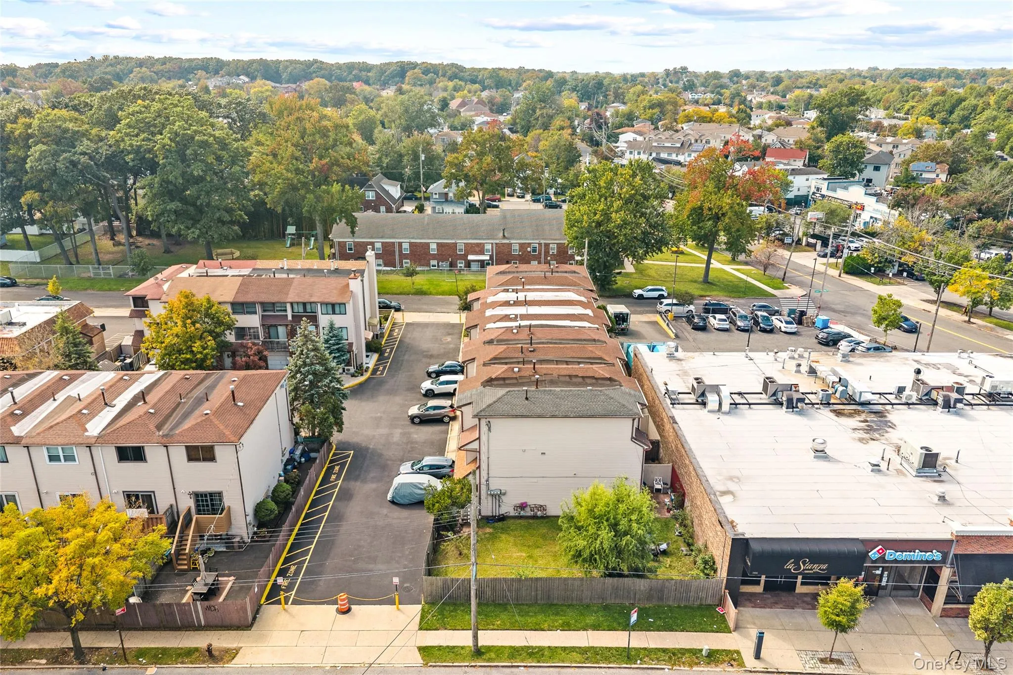 10 Lyndale Lane, New York, NY, 3 Bedrooms Bedrooms, 4 Rooms Rooms,1 BathroomBathrooms,Residential,For Rent,Lyndale,0,1059940 10 Lyndale Lane, New York, NY, 3 Bedrooms Bedrooms, 4 Rooms Rooms,1 BathroomBathrooms,Residential,For Rent,Lyndale,0,1059940