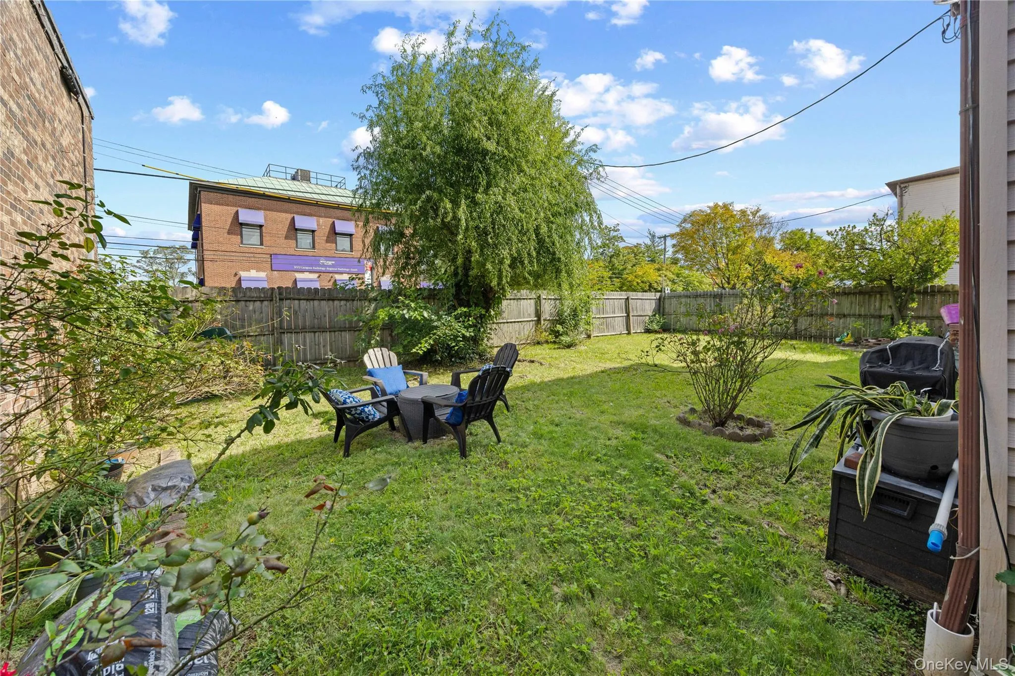 10 Lyndale Lane, New York, NY, 3 Bedrooms Bedrooms, 4 Rooms Rooms,1 BathroomBathrooms,Residential,For Rent,Lyndale,0,1059940 10 Lyndale Lane, New York, NY, 3 Bedrooms Bedrooms, 4 Rooms Rooms,1 BathroomBathrooms,Residential,For Rent,Lyndale,0,1059940