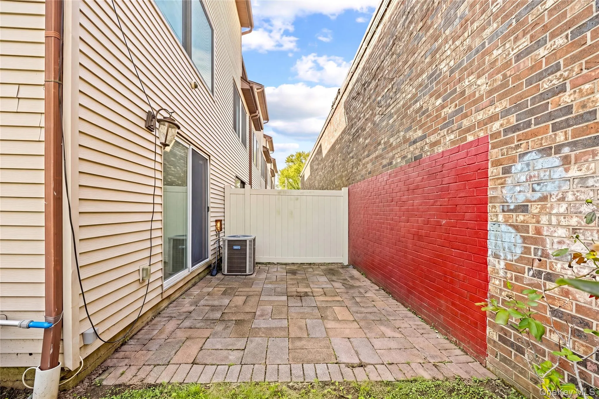 10 Lyndale Lane, New York, NY, 3 Bedrooms Bedrooms, 4 Rooms Rooms,1 BathroomBathrooms,Residential,For Rent,Lyndale,0,1059940 10 Lyndale Lane, New York, NY, 3 Bedrooms Bedrooms, 4 Rooms Rooms,1 BathroomBathrooms,Residential,For Rent,Lyndale,0,1059940