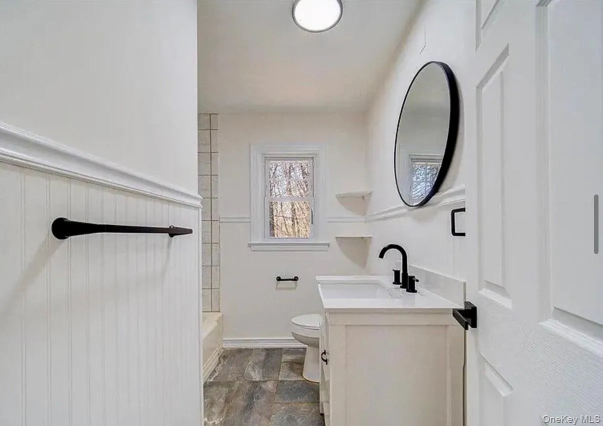 63 Fairview Avenue, Kingston, NY, 2 Bedrooms Bedrooms, 9 Rooms Rooms,1 BathroomBathrooms,Residential Lease,For Rent,Fairview,0,1059941 63 Fairview Avenue, Kingston, NY, 2 Bedrooms Bedrooms, 9 Rooms Rooms,1 BathroomBathrooms,Residential Lease,For Rent,Fairview,0,1059941