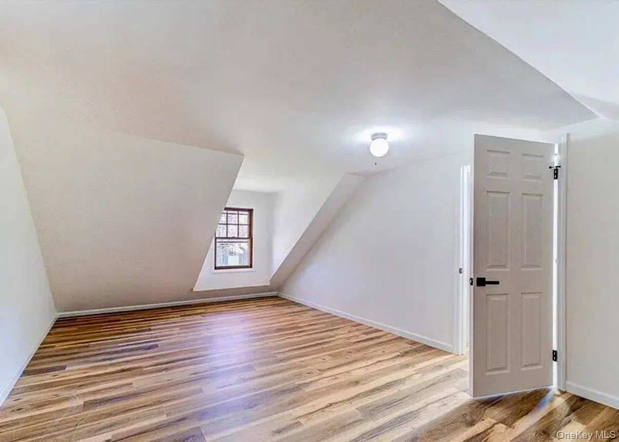 63 Fairview Avenue, Kingston, NY, 2 Bedrooms Bedrooms, 9 Rooms Rooms,1 BathroomBathrooms,Residential Lease,For Rent,Fairview,0,1059941 63 Fairview Avenue, Kingston, NY, 2 Bedrooms Bedrooms, 9 Rooms Rooms,1 BathroomBathrooms,Residential Lease,For Rent,Fairview,0,1059941