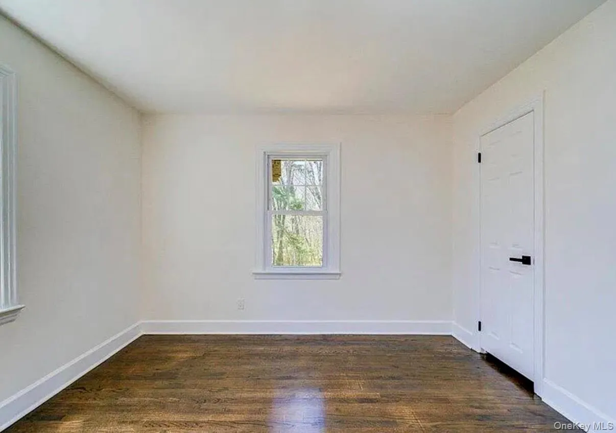 63 Fairview Avenue, Kingston, NY, 2 Bedrooms Bedrooms, 9 Rooms Rooms,1 BathroomBathrooms,Residential Lease,For Rent,Fairview,0,1059941 63 Fairview Avenue, Kingston, NY, 2 Bedrooms Bedrooms, 9 Rooms Rooms,1 BathroomBathrooms,Residential Lease,For Rent,Fairview,0,1059941