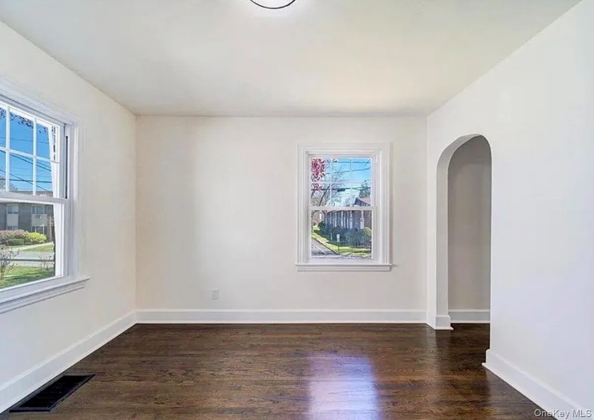 63 Fairview Avenue, Kingston, NY, 2 Bedrooms Bedrooms, 9 Rooms Rooms,1 BathroomBathrooms,Residential Lease,For Rent,Fairview,0,1059941 63 Fairview Avenue, Kingston, NY, 2 Bedrooms Bedrooms, 9 Rooms Rooms,1 BathroomBathrooms,Residential Lease,For Rent,Fairview,0,1059941