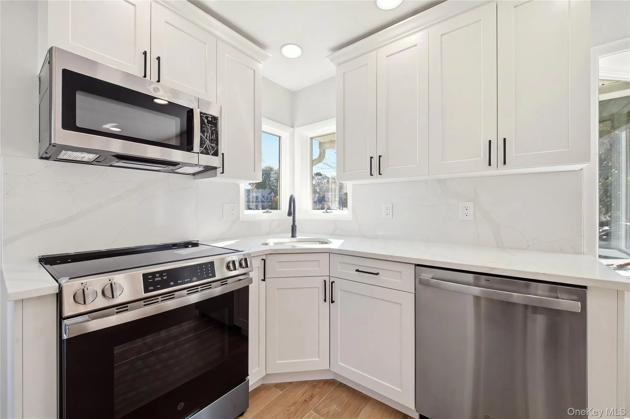 4 Elmont Lane, Huntington, NY, 4 Bedrooms Bedrooms, 6 Rooms Rooms,3 BathroomsBathrooms,Residential,For Rent,Elmont,0,1059942 4 Elmont Lane, Huntington, NY, 4 Bedrooms Bedrooms, 6 Rooms Rooms,3 BathroomsBathrooms,Residential,For Rent,Elmont,0,1059942