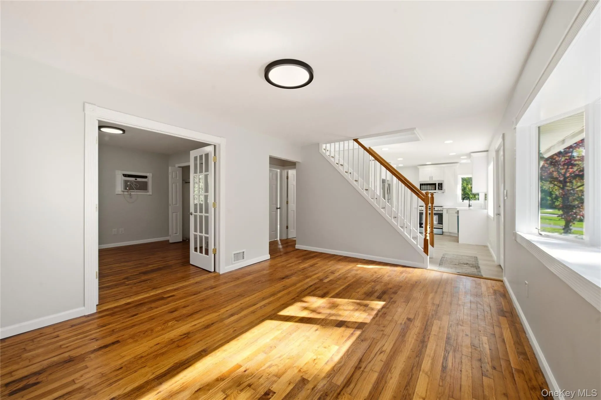 4 Elmont Lane, Huntington, NY, 4 Bedrooms Bedrooms, 6 Rooms Rooms,3 BathroomsBathrooms,Residential,For Rent,Elmont,0,1059942 4 Elmont Lane, Huntington, NY, 4 Bedrooms Bedrooms, 6 Rooms Rooms,3 BathroomsBathrooms,Residential,For Rent,Elmont,0,1059942