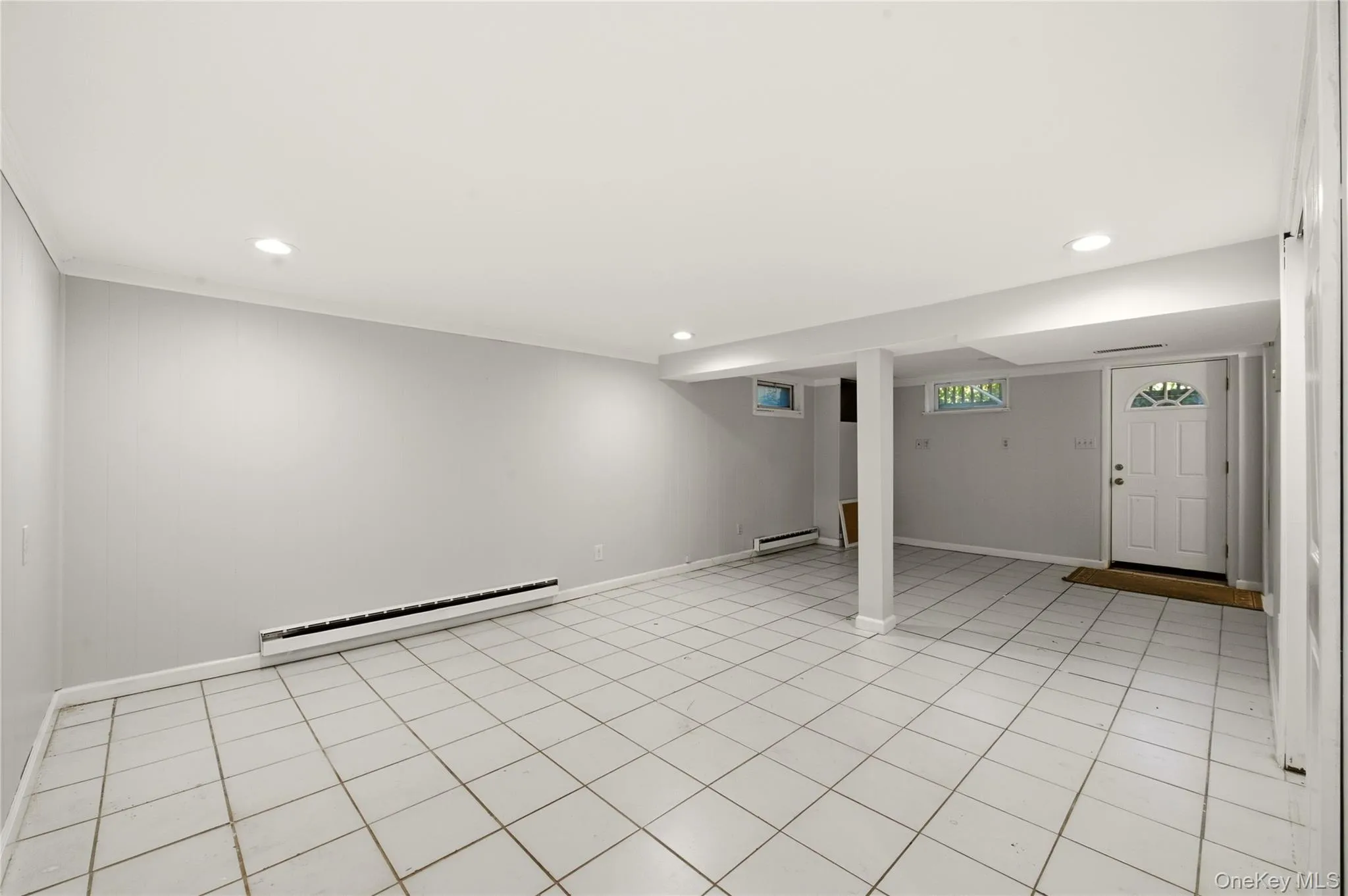 4 Elmont Lane, Huntington, NY, 4 Bedrooms Bedrooms, 6 Rooms Rooms,3 BathroomsBathrooms,Residential,For Rent,Elmont,0,1059942 4 Elmont Lane, Huntington, NY, 4 Bedrooms Bedrooms, 6 Rooms Rooms,3 BathroomsBathrooms,Residential,For Rent,Elmont,0,1059942