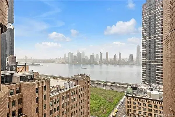 330 E 38 St, New York, NY, 1 Bedroom Bedrooms, 4 Room Rooms,1 BathroomBathrooms,Residential Lease,For Rent,38 St,0,1059949 330 E 38 St, New York, NY, 1 Bedroom Bedrooms, 4 Room Rooms,1 BathroomBathrooms,Residential Lease,For Rent,38 St,0,1059949