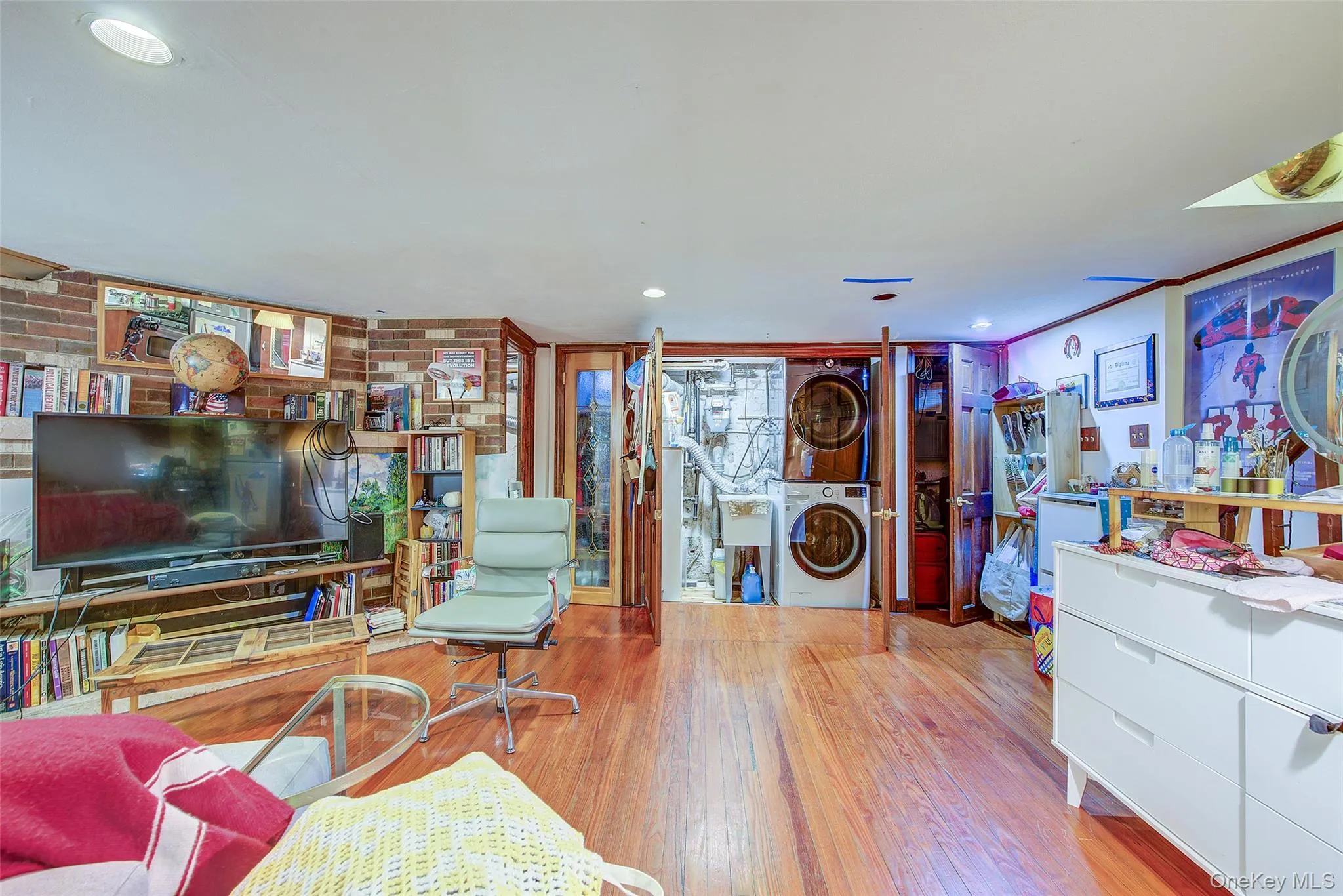 64-66 84th Place, New York, NY, 3 Bedrooms Bedrooms, 6 Rooms Rooms,3 BathroomsBathrooms,Residential,For Rent,84th,0,1059951 64-66 84th Place, New York, NY, 3 Bedrooms Bedrooms, 6 Rooms Rooms,3 BathroomsBathrooms,Residential,For Rent,84th,0,1059951