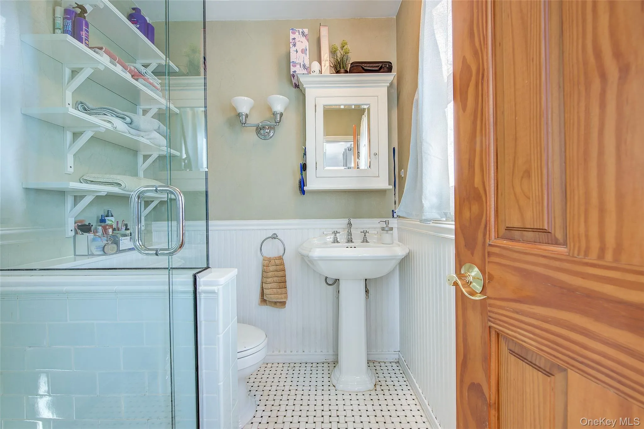 64-66 84th Place, New York, NY, 3 Bedrooms Bedrooms, 6 Rooms Rooms,3 BathroomsBathrooms,Residential,For Rent,84th,0,1059951 64-66 84th Place, New York, NY, 3 Bedrooms Bedrooms, 6 Rooms Rooms,3 BathroomsBathrooms,Residential,For Rent,84th,0,1059951