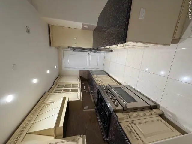 6366 99 Street, New York, NY, 6 Bedroom Bedrooms, 2 Room Rooms,2 BathroomBathrooms,Residential Lease,For Rent,99,0,1059954 6366 99 Street, New York, NY, 6 Bedroom Bedrooms, 2 Room Rooms,2 BathroomBathrooms,Residential Lease,For Rent,99,0,1059954