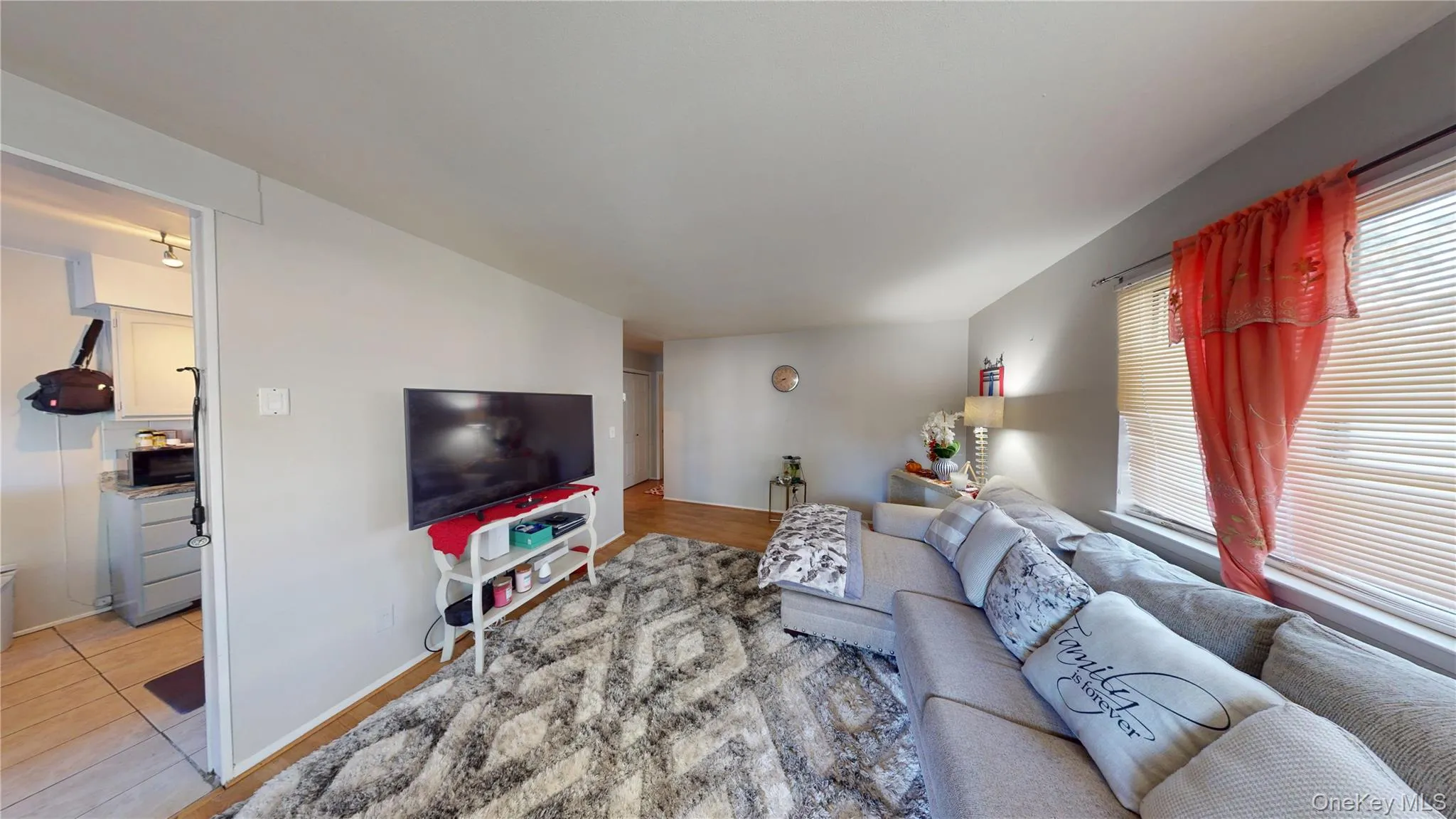 198 Sierra Vista Lane, Clarkstown, NY, 1 Bedroom Bedrooms, 4 Room Rooms,1 BathroomBathrooms,Residential Lease,For Rent,Sierra Vista,0,1059955 198 Sierra Vista Lane, Clarkstown, NY, 1 Bedroom Bedrooms, 4 Room Rooms,1 BathroomBathrooms,Residential Lease,For Rent,Sierra Vista,0,1059955