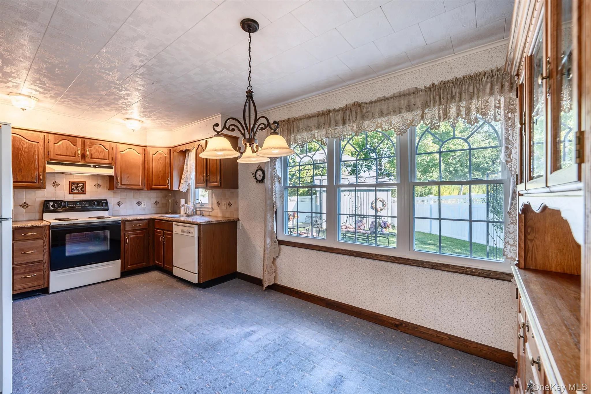 20 Meadowbrook Drive, Ulster, NY, 4 Bedrooms Bedrooms, 8 Rooms Rooms,2 BathroomsBathrooms,Residential,For Rent,Meadowbrook,0,1059959 20 Meadowbrook Drive, Ulster, NY, 4 Bedrooms Bedrooms, 8 Rooms Rooms,2 BathroomsBathrooms,Residential,For Rent,Meadowbrook,0,1059959