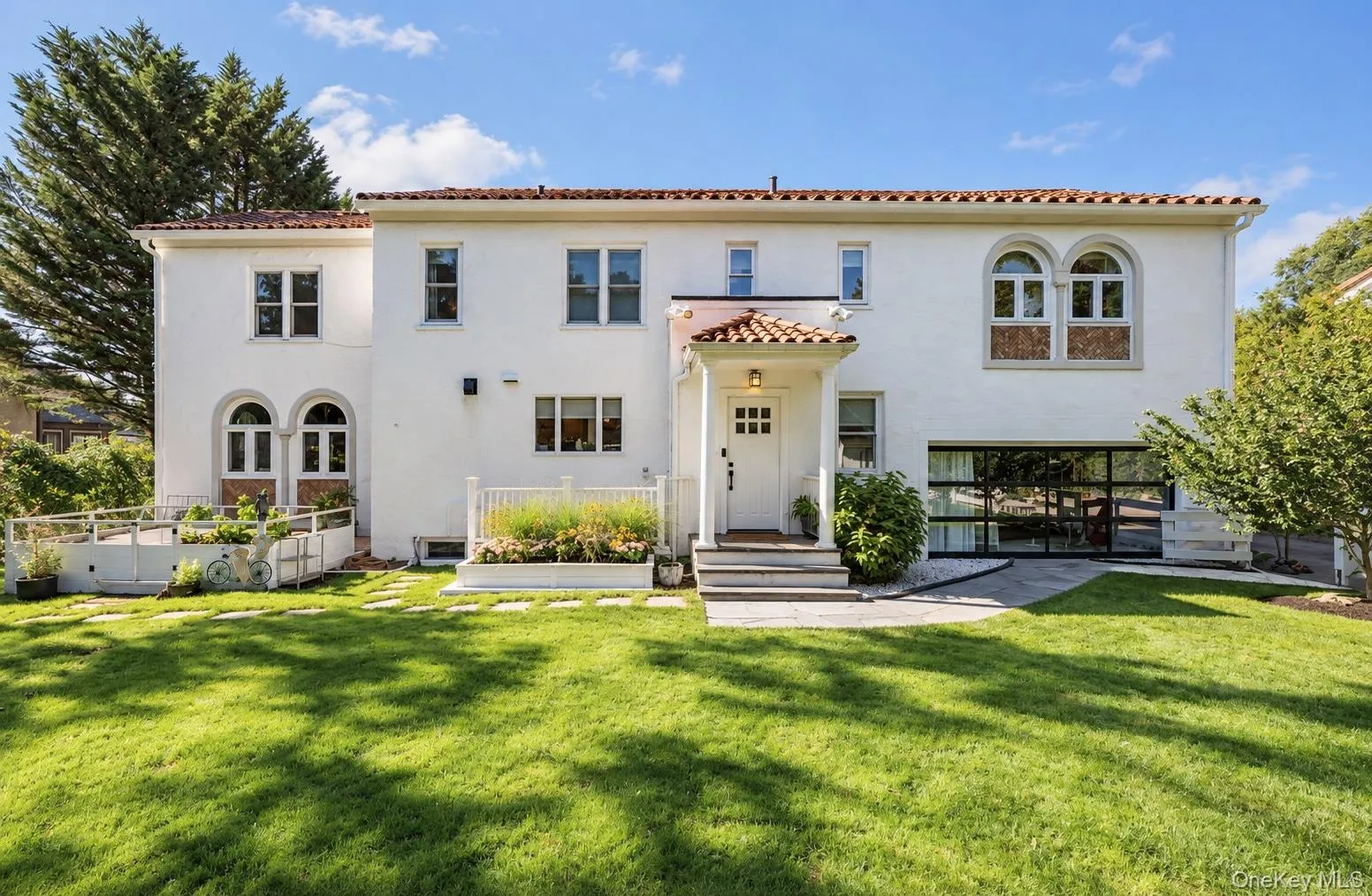 20 Shawnee Road, Scarsdale, NY, 4 Bedrooms Bedrooms, 10 Rooms Rooms,4 BathroomsBathrooms,Residential,For Rent,Shawnee,0,1059963 20 Shawnee Road, Scarsdale, NY, 4 Bedrooms Bedrooms, 10 Rooms Rooms,4 BathroomsBathrooms,Residential,For Rent,Shawnee,0,1059963