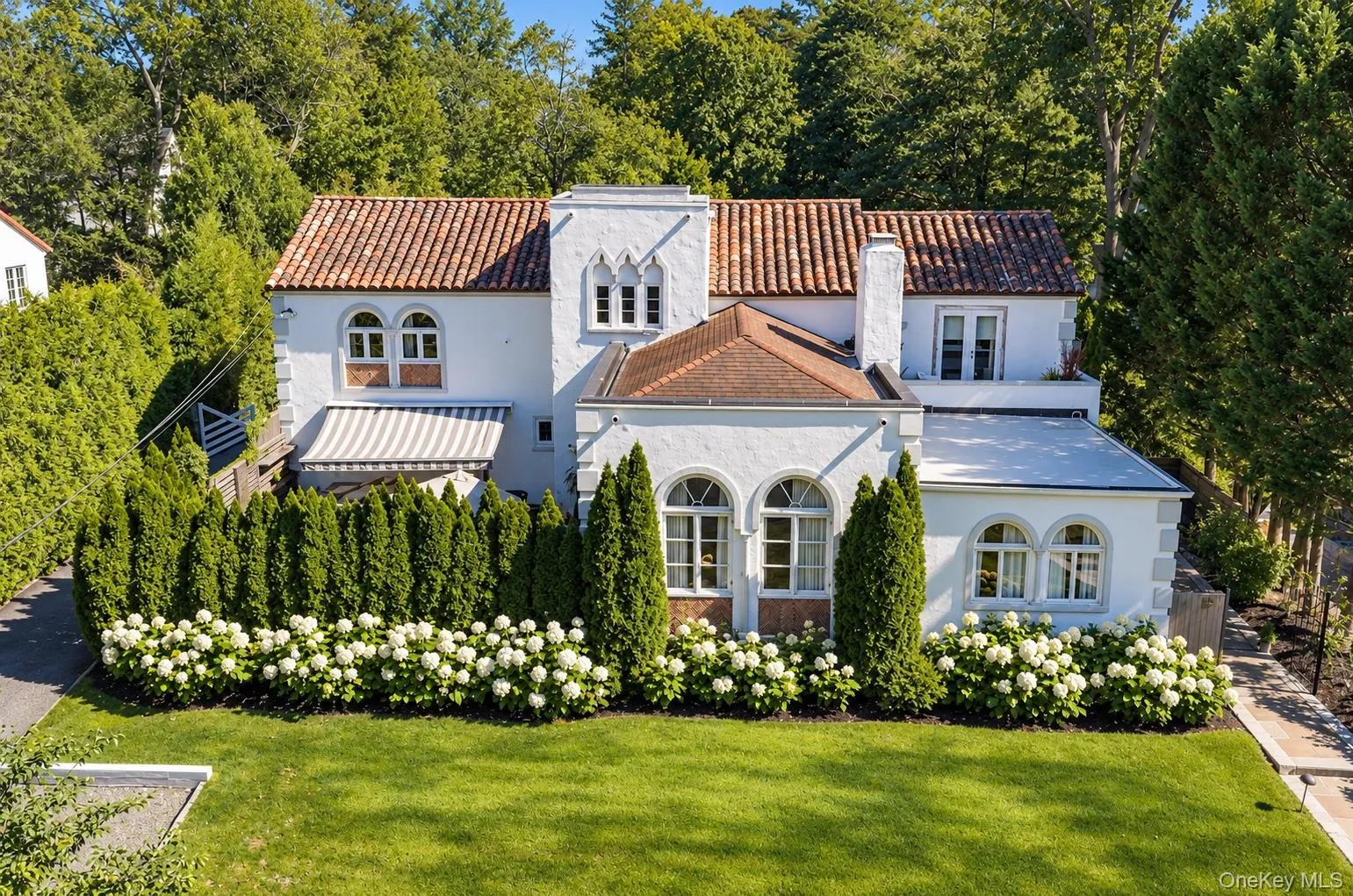 20 Shawnee Road, Scarsdale, NY, 4 Bedrooms Bedrooms, 10 Rooms Rooms,4 BathroomsBathrooms,Residential,For Rent,Shawnee,0,1059963 20 Shawnee Road, Scarsdale, NY, 4 Bedrooms Bedrooms, 10 Rooms Rooms,4 BathroomsBathrooms,Residential,For Rent,Shawnee,0,1059963