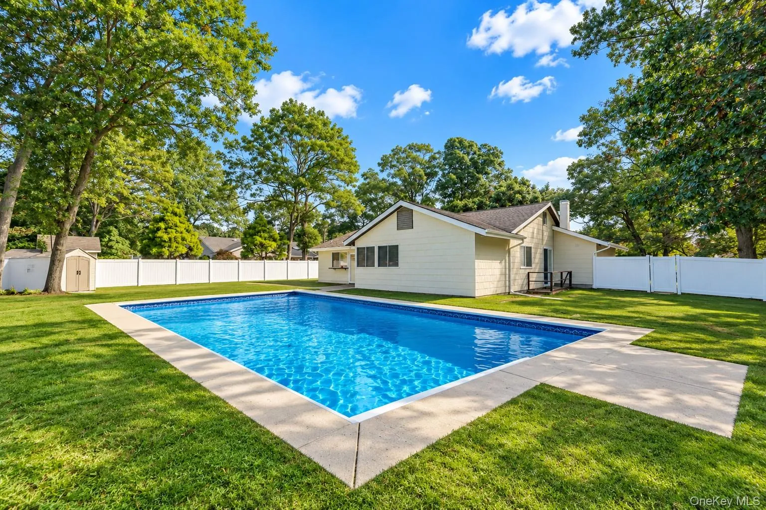 1012 Old Medford Avenue, Brookhaven, NY, 4 Bedrooms Bedrooms, 10 Rooms Rooms,2 BathroomsBathrooms,Residential,For Rent,Old Medford,0,1059967 1012 Old Medford Avenue, Brookhaven, NY, 4 Bedrooms Bedrooms, 10 Rooms Rooms,2 BathroomsBathrooms,Residential,For Rent,Old Medford,0,1059967
