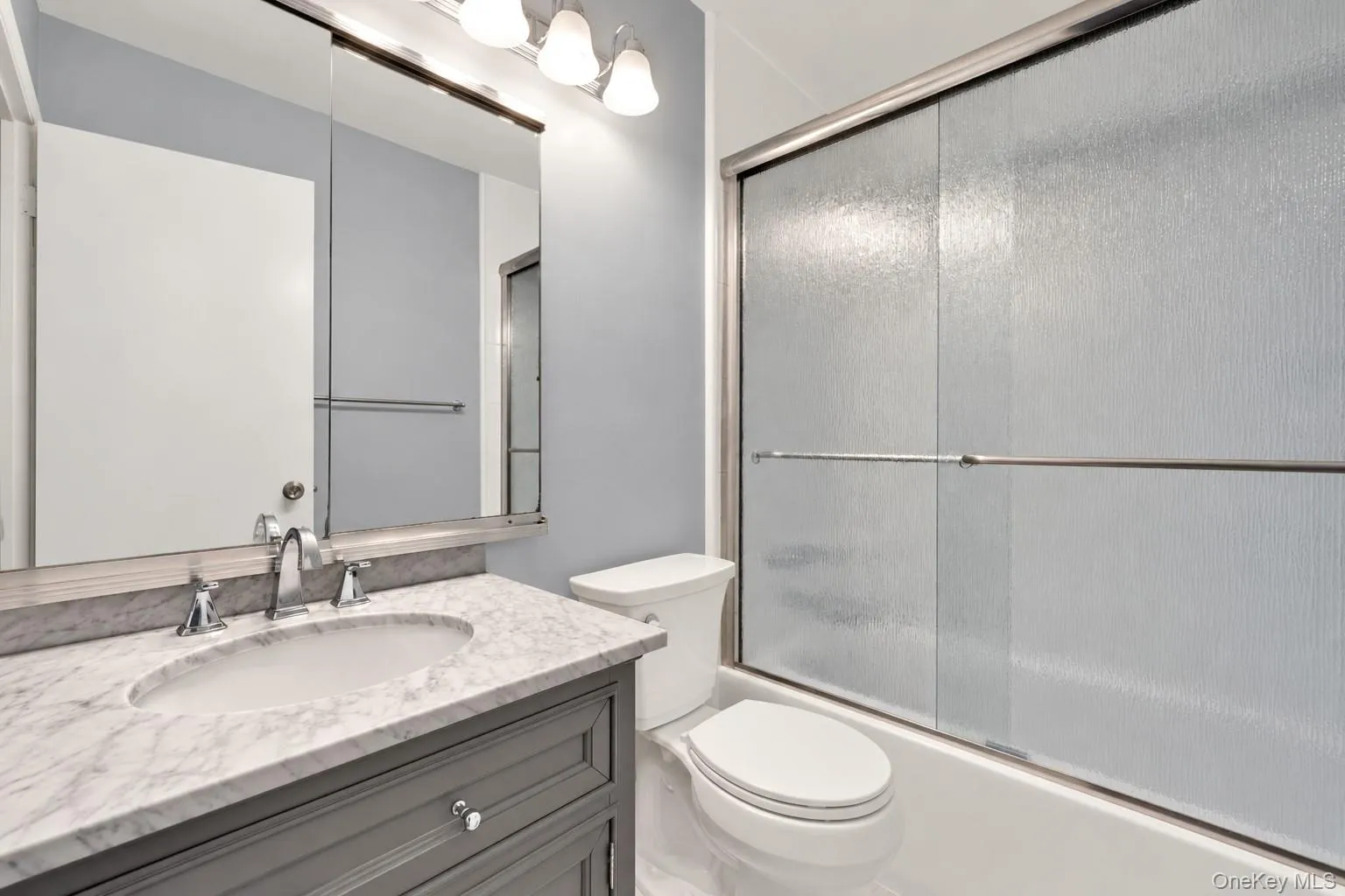 1012 Old Medford Avenue, Brookhaven, NY, 4 Bedrooms Bedrooms, 10 Rooms Rooms,2 BathroomsBathrooms,Residential,For Rent,Old Medford,0,1059967 1012 Old Medford Avenue, Brookhaven, NY, 4 Bedrooms Bedrooms, 10 Rooms Rooms,2 BathroomsBathrooms,Residential,For Rent,Old Medford,0,1059967