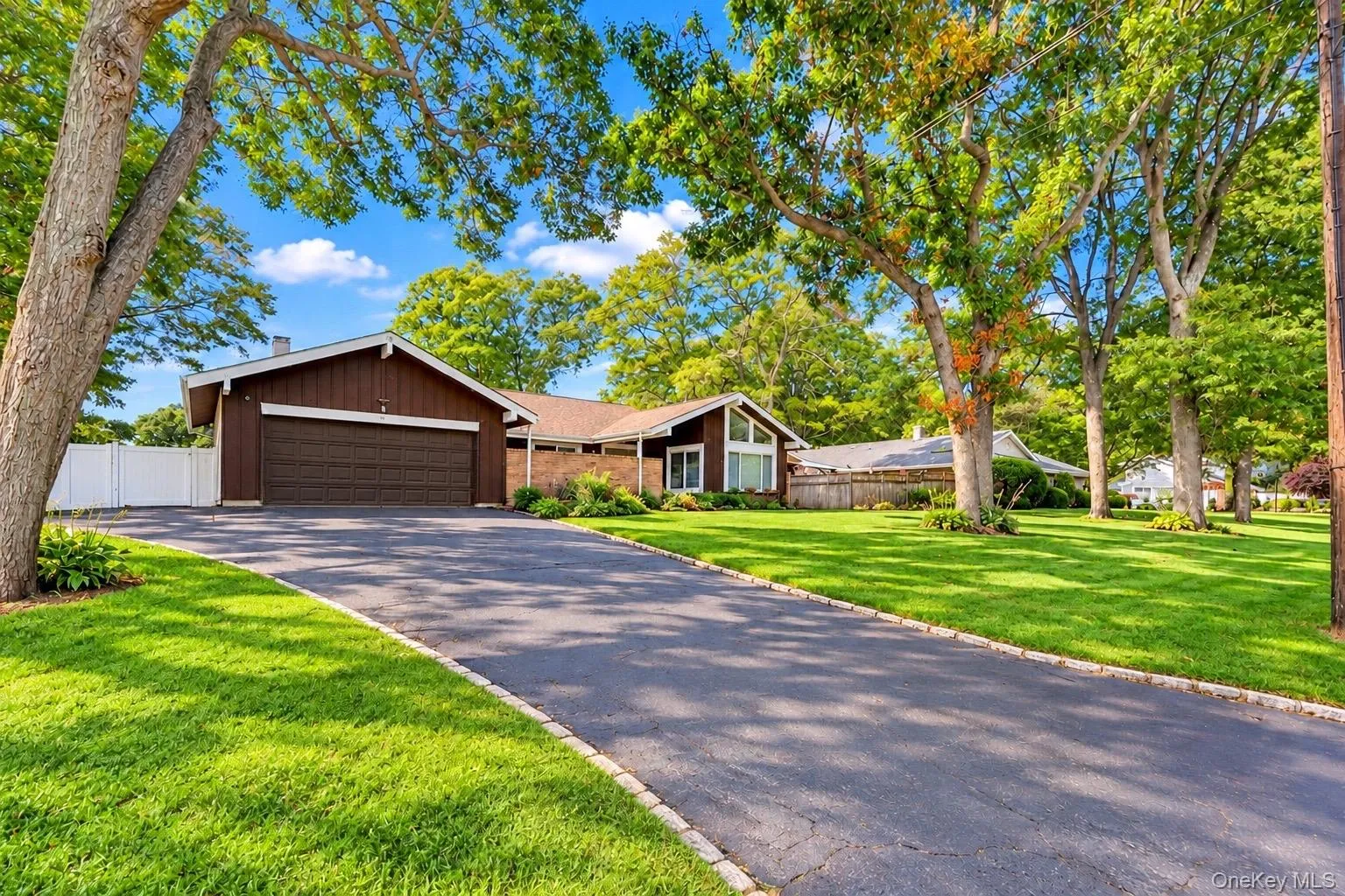1012 Old Medford Avenue, Brookhaven, NY, 4 Bedrooms Bedrooms, 10 Rooms Rooms,2 BathroomsBathrooms,Residential,For Rent,Old Medford,0,1059967 1012 Old Medford Avenue, Brookhaven, NY, 4 Bedrooms Bedrooms, 10 Rooms Rooms,2 BathroomsBathrooms,Residential,For Rent,Old Medford,0,1059967