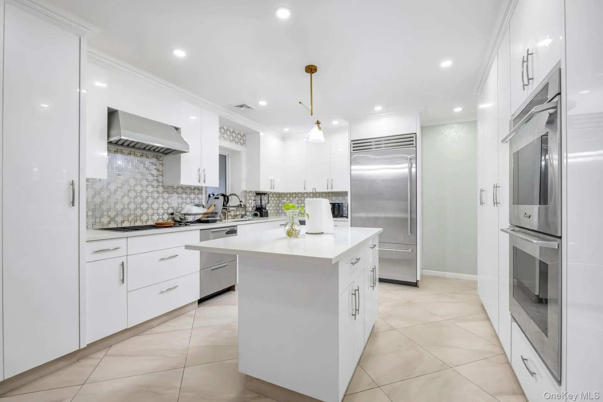 110-32 62 Drive, New York, NY, 3 Bedrooms Bedrooms, 7 Rooms Rooms,3 BathroomsBathrooms,Residential,For Rent,62,0,1059970 110-32 62 Drive, New York, NY, 3 Bedrooms Bedrooms, 7 Rooms Rooms,3 BathroomsBathrooms,Residential,For Rent,62,0,1059970