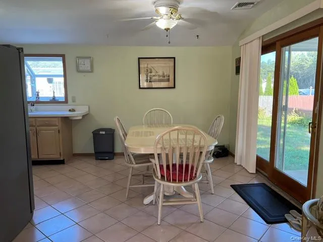 226 Estelle Avenue, Islip, NY, 3 Bedrooms Bedrooms, 5 Rooms Rooms,1 BathroomBathrooms,Residential,For Rent,Estelle,0,1059971 226 Estelle Avenue, Islip, NY, 3 Bedrooms Bedrooms, 5 Rooms Rooms,1 BathroomBathrooms,Residential,For Rent,Estelle,0,1059971
