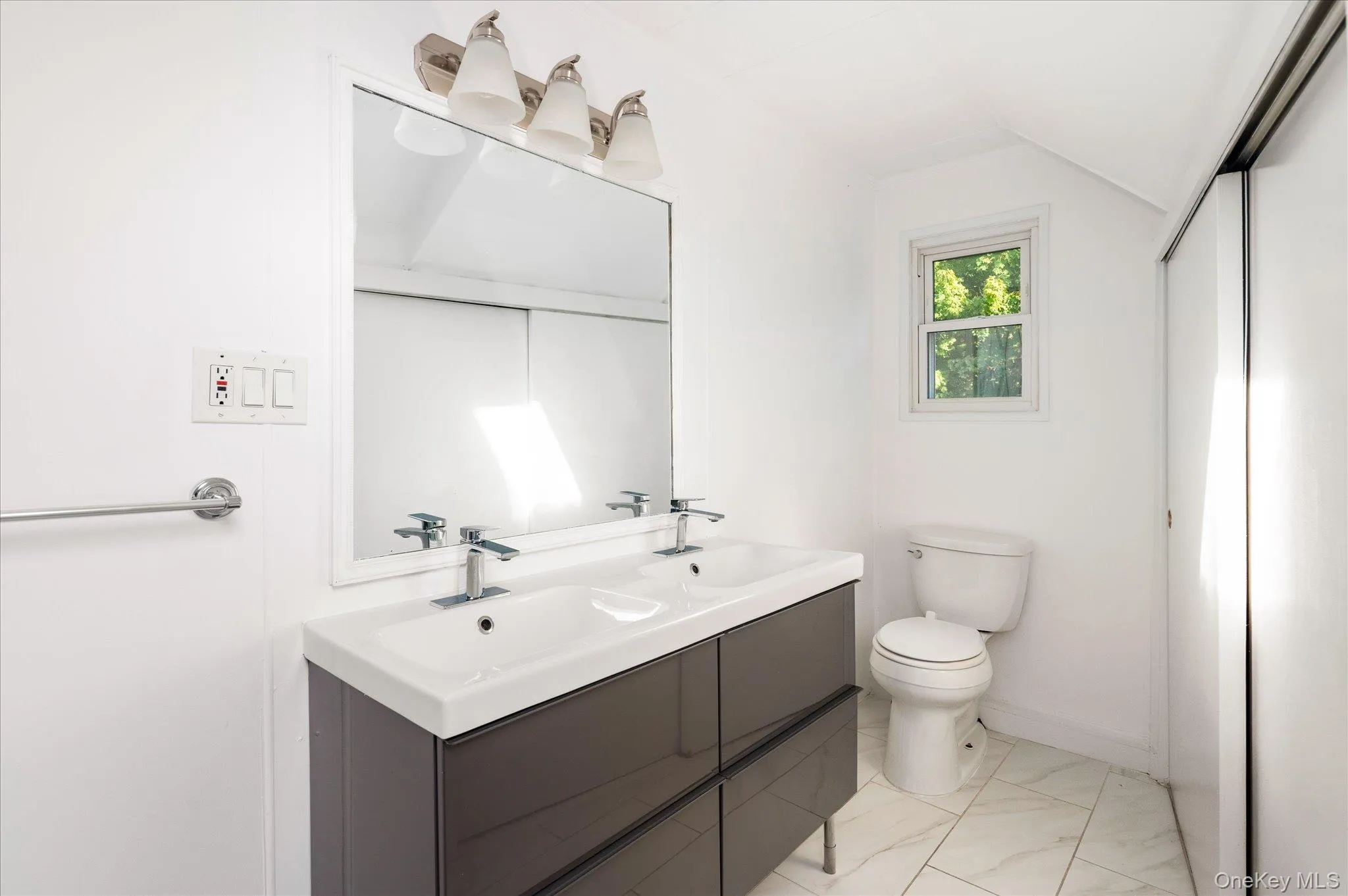 Full bath second level Full bath second level