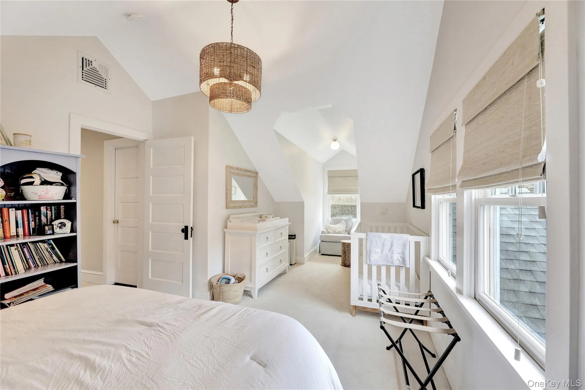 198 South Country Road, Southampton, NY, 4 Bedroom Bedrooms, 9 Room Rooms,4 BathroomBathrooms,Residential Lease,For Rent,South Country,0,1059981 198 South Country Road, Southampton, NY, 4 Bedroom Bedrooms, 9 Room Rooms,4 BathroomBathrooms,Residential Lease,For Rent,South Country,0,1059981