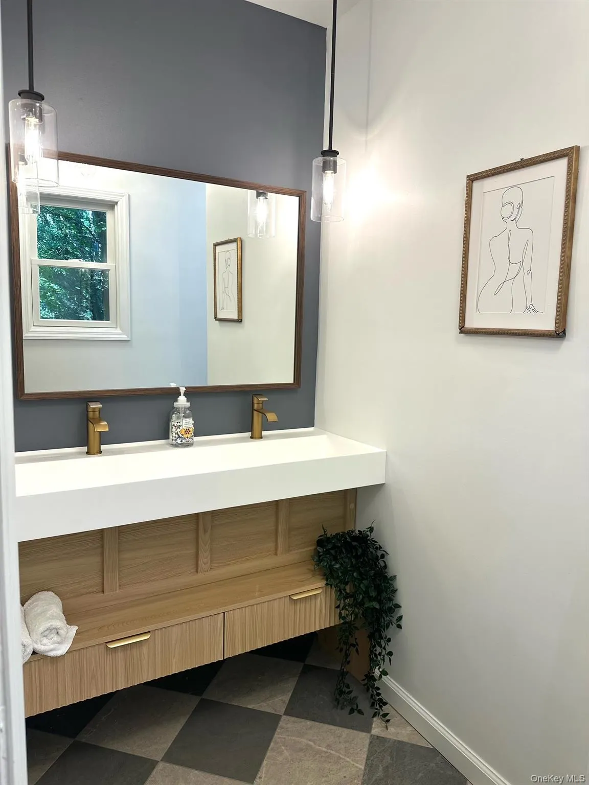 10 Moonedge Road, Huntington, NY, 4 Bedrooms Bedrooms, 9 Rooms Rooms,3 BathroomsBathrooms,Residential,For Rent,Moonedge,0,1059986 10 Moonedge Road, Huntington, NY, 4 Bedrooms Bedrooms, 9 Rooms Rooms,3 BathroomsBathrooms,Residential,For Rent,Moonedge,0,1059986