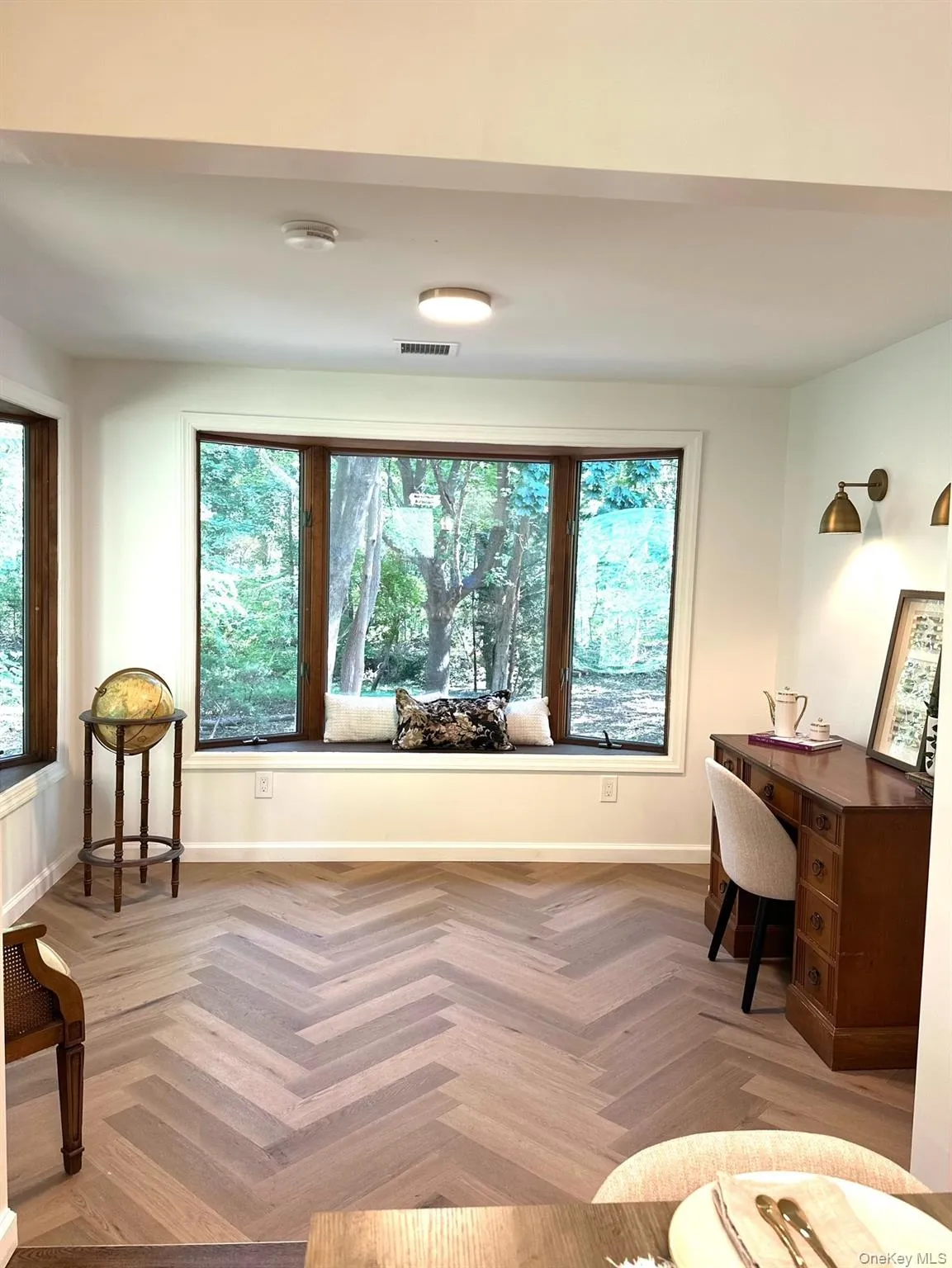 10 Moonedge Road, Huntington, NY, 4 Bedrooms Bedrooms, 9 Rooms Rooms,3 BathroomsBathrooms,Residential,For Rent,Moonedge,0,1059986 10 Moonedge Road, Huntington, NY, 4 Bedrooms Bedrooms, 9 Rooms Rooms,3 BathroomsBathrooms,Residential,For Rent,Moonedge,0,1059986