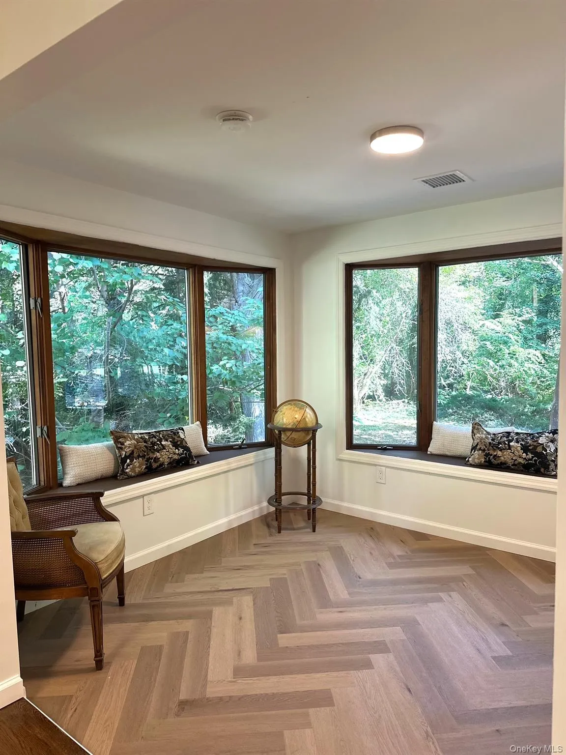 10 Moonedge Road, Huntington, NY, 4 Bedrooms Bedrooms, 9 Rooms Rooms,3 BathroomsBathrooms,Residential,For Rent,Moonedge,0,1059986 10 Moonedge Road, Huntington, NY, 4 Bedrooms Bedrooms, 9 Rooms Rooms,3 BathroomsBathrooms,Residential,For Rent,Moonedge,0,1059986