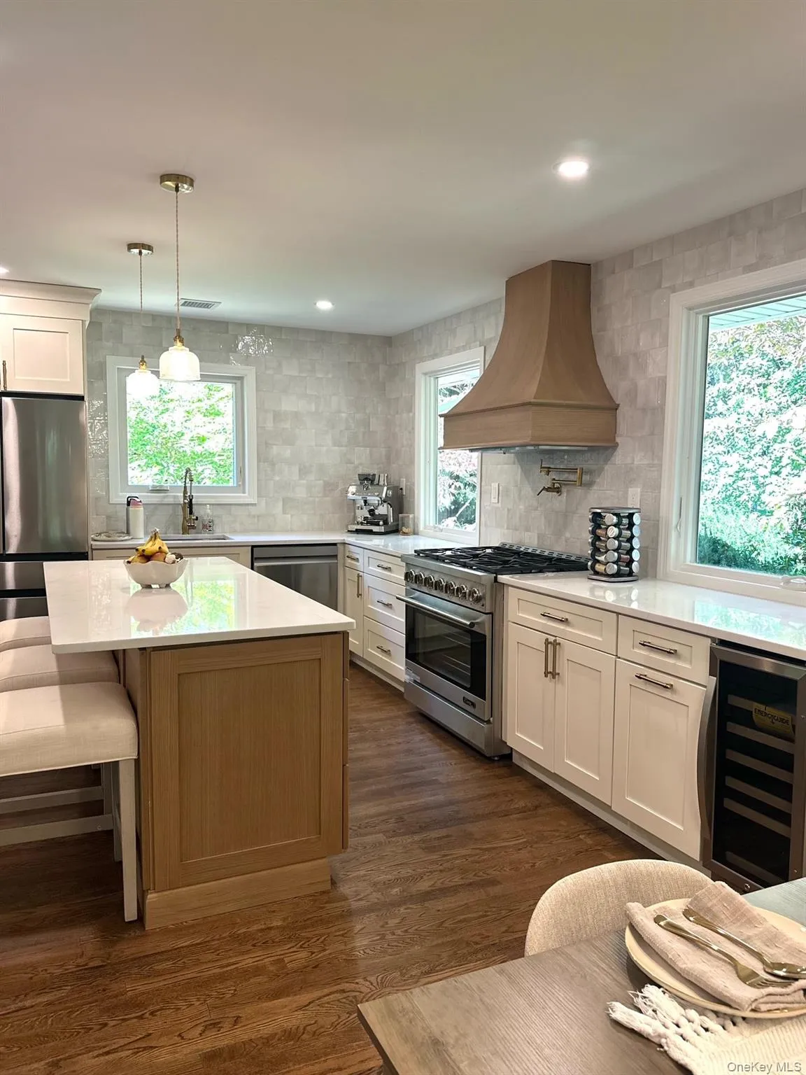 10 Moonedge Road, Huntington, NY, 4 Bedrooms Bedrooms, 9 Rooms Rooms,3 BathroomsBathrooms,Residential,For Rent,Moonedge,0,1059986 10 Moonedge Road, Huntington, NY, 4 Bedrooms Bedrooms, 9 Rooms Rooms,3 BathroomsBathrooms,Residential,For Rent,Moonedge,0,1059986
