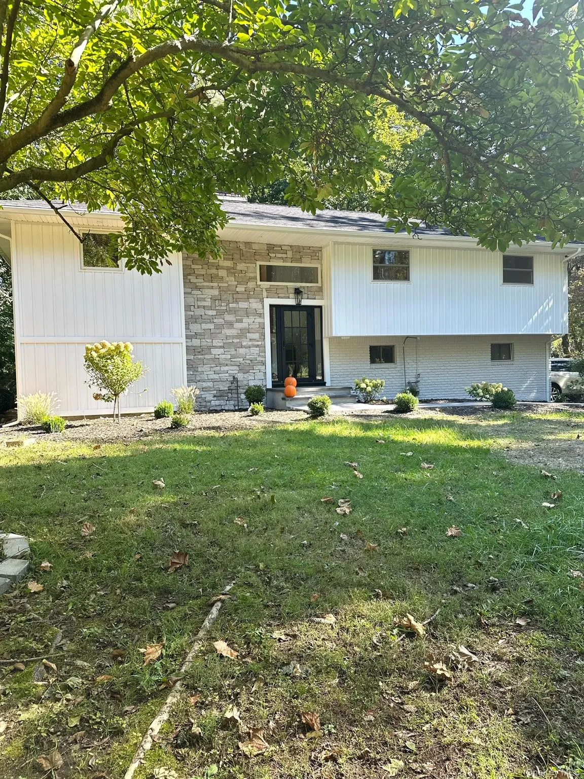 10 Moonedge Road, Huntington, NY, 4 Bedrooms Bedrooms, 9 Rooms Rooms,3 BathroomsBathrooms,Residential,For Rent,Moonedge,0,1059986 10 Moonedge Road, Huntington, NY, 4 Bedrooms Bedrooms, 9 Rooms Rooms,3 BathroomsBathrooms,Residential,For Rent,Moonedge,0,1059986