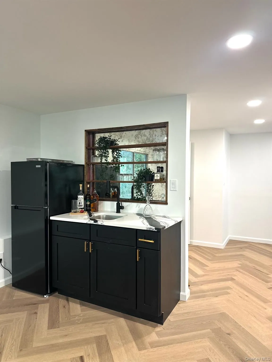 10 Moonedge Road, Huntington, NY, 4 Bedrooms Bedrooms, 9 Rooms Rooms,3 BathroomsBathrooms,Residential,For Rent,Moonedge,0,1059986 10 Moonedge Road, Huntington, NY, 4 Bedrooms Bedrooms, 9 Rooms Rooms,3 BathroomsBathrooms,Residential,For Rent,Moonedge,0,1059986