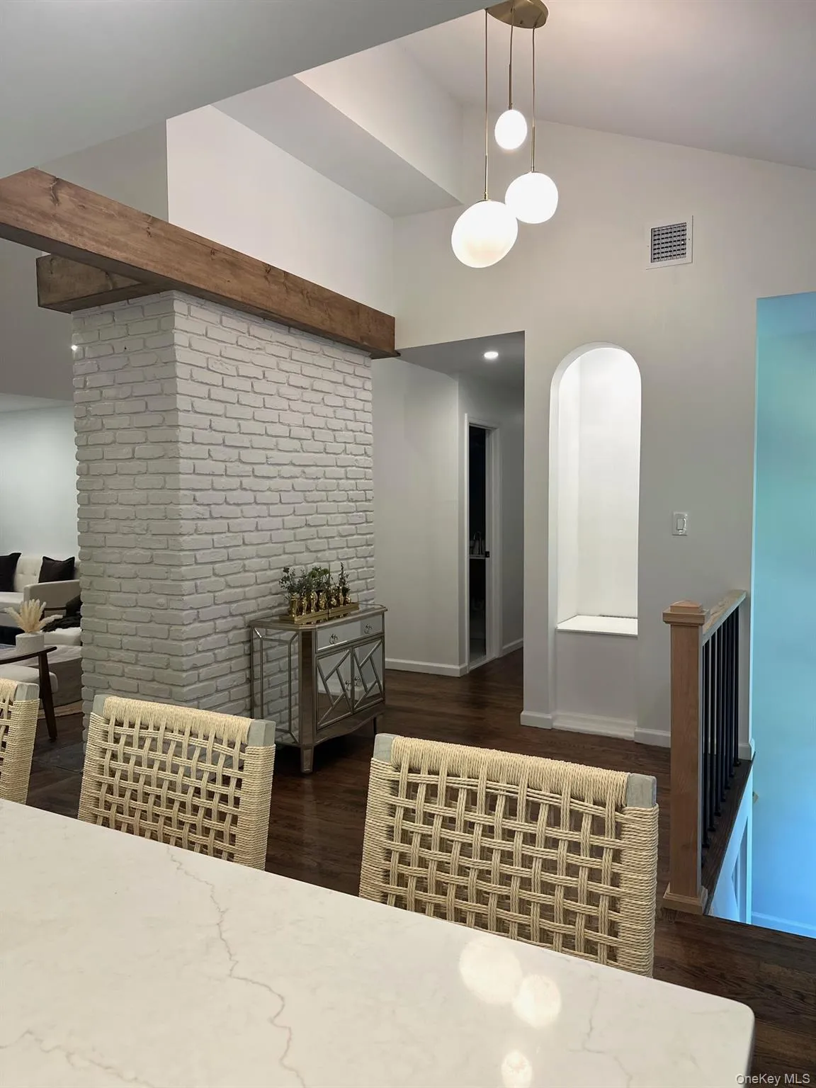 10 Moonedge Road, Huntington, NY, 4 Bedrooms Bedrooms, 9 Rooms Rooms,3 BathroomsBathrooms,Residential,For Rent,Moonedge,0,1059986 10 Moonedge Road, Huntington, NY, 4 Bedrooms Bedrooms, 9 Rooms Rooms,3 BathroomsBathrooms,Residential,For Rent,Moonedge,0,1059986