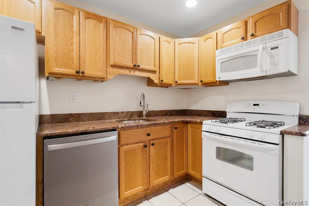 3 Charles Lane, Ramapo, NY, 1 Bedroom Bedrooms, 4 Room Rooms,1 BathroomBathrooms,Residential Lease,For Rent,Charles,0,1059998 3 Charles Lane, Ramapo, NY, 1 Bedroom Bedrooms, 4 Room Rooms,1 BathroomBathrooms,Residential Lease,For Rent,Charles,0,1059998