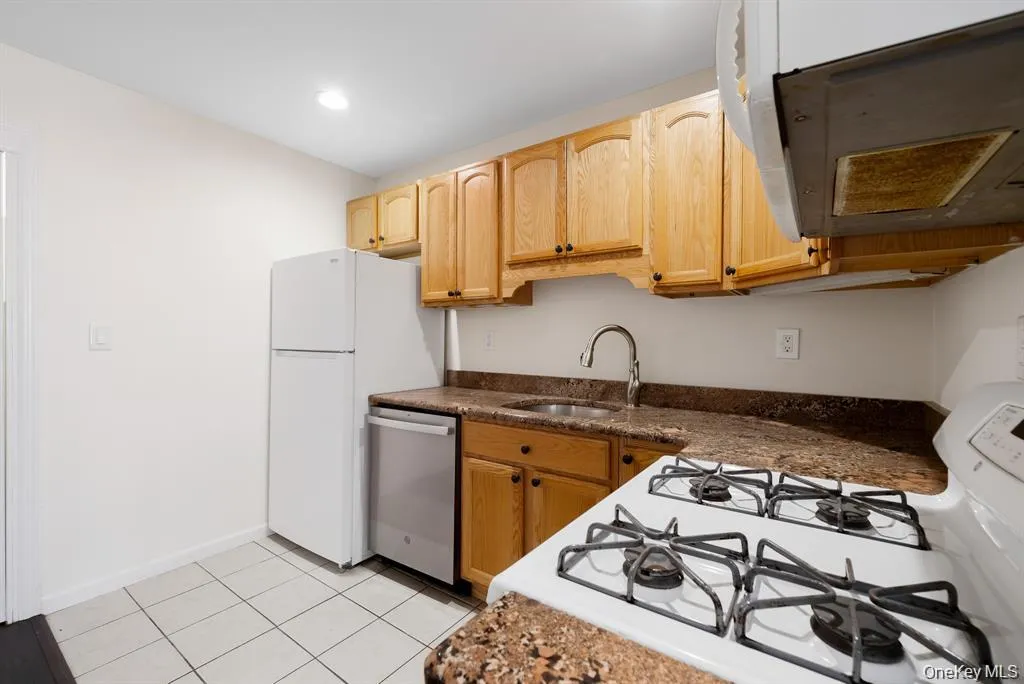 3 Charles Lane, Ramapo, NY, 1 Bedroom Bedrooms, 4 Room Rooms,1 BathroomBathrooms,Residential Lease,For Rent,Charles,0,1059998 3 Charles Lane, Ramapo, NY, 1 Bedroom Bedrooms, 4 Room Rooms,1 BathroomBathrooms,Residential Lease,For Rent,Charles,0,1059998
