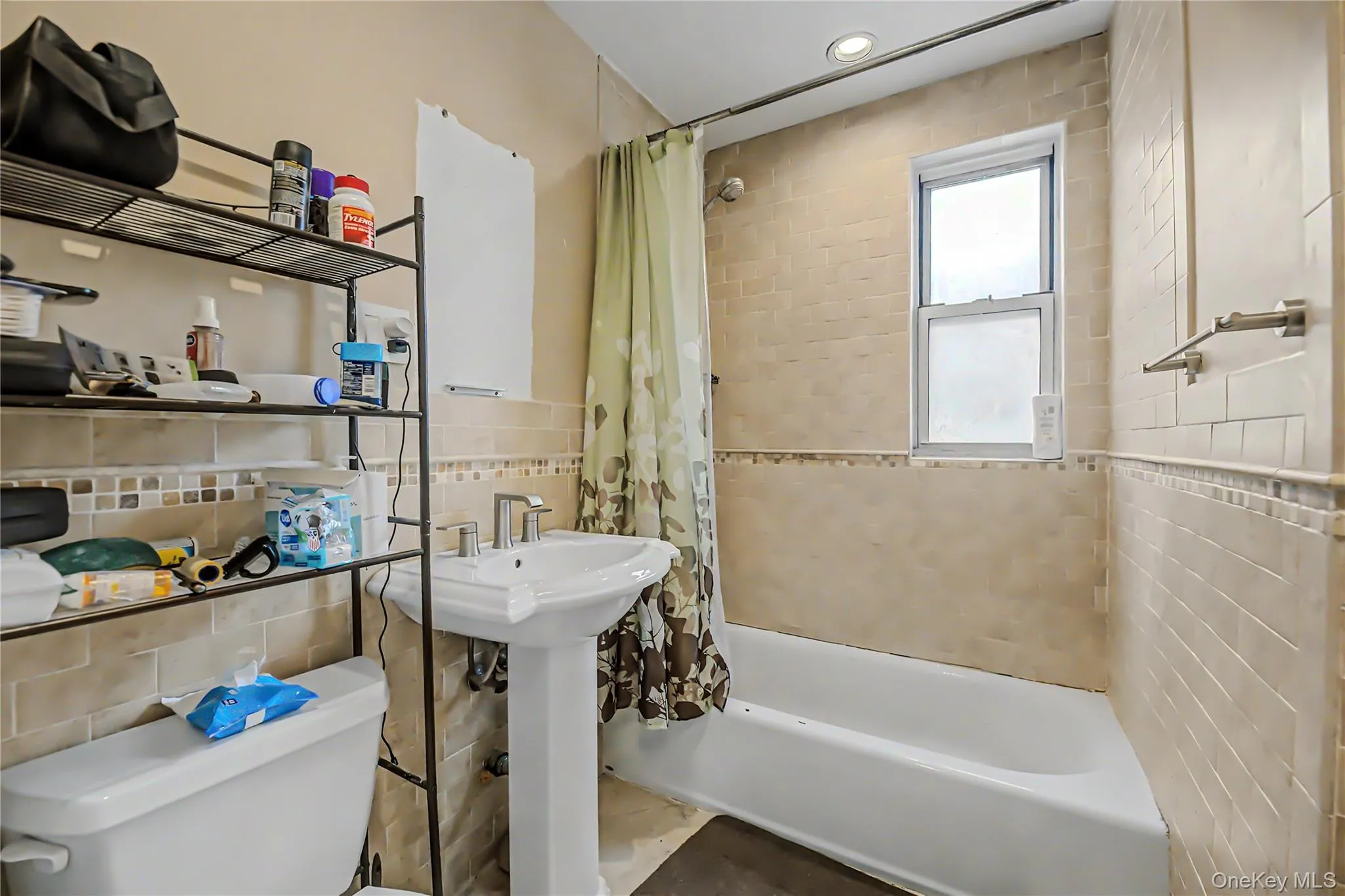 164 Ravine Avenue, Yonkers, NY, 1 Bedroom Bedrooms, 3 Rooms Rooms,1 BathroomBathrooms,Residential,For Rent,Ravine,0,1059999 164 Ravine Avenue, Yonkers, NY, 1 Bedroom Bedrooms, 3 Rooms Rooms,1 BathroomBathrooms,Residential,For Rent,Ravine,0,1059999