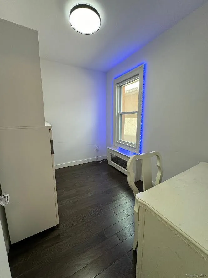 4302 20th Road, New York, NY, 2 Bedroom Bedrooms, 4 Room Rooms,1 BathroomBathrooms,Residential Lease,For Rent,20th,0,1060005 4302 20th Road, New York, NY, 2 Bedroom Bedrooms, 4 Room Rooms,1 BathroomBathrooms,Residential Lease,For Rent,20th,0,1060005