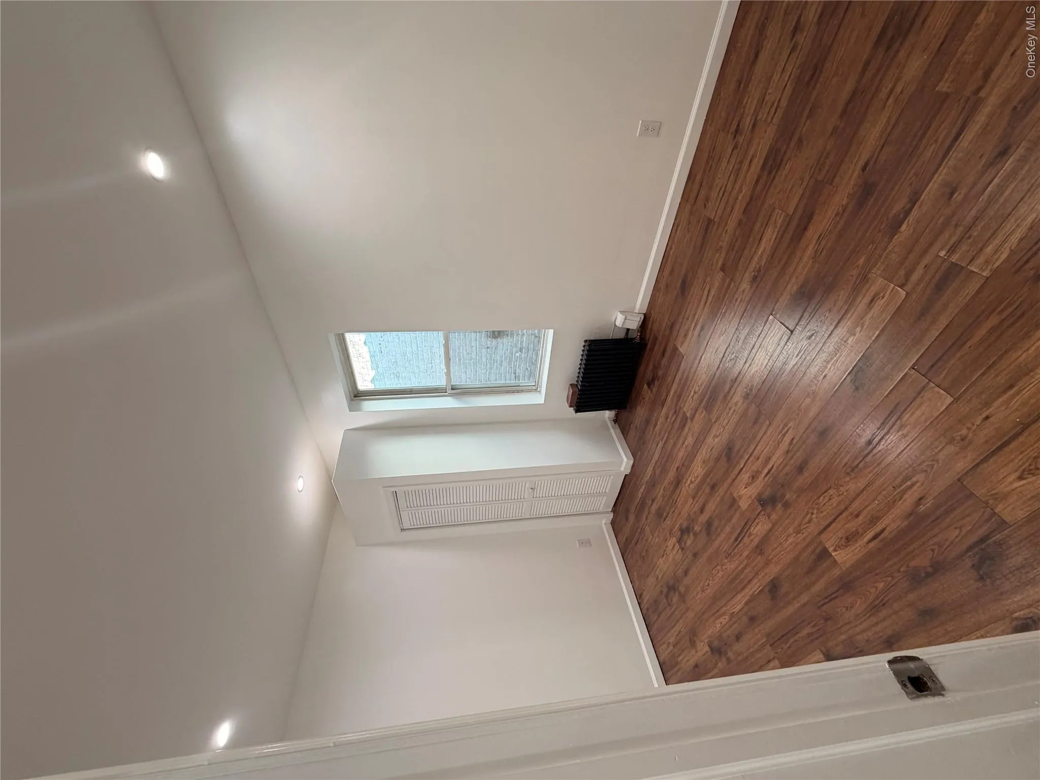 1226 Saint Lawrence Avenue, New York, NY, 3 Bedroom Bedrooms, 5 Room Rooms,1 BathroomBathrooms,Residential Lease,For Rent,Saint Lawrence,0,1060011 1226 Saint Lawrence Avenue, New York, NY, 3 Bedroom Bedrooms, 5 Room Rooms,1 BathroomBathrooms,Residential Lease,For Rent,Saint Lawrence,0,1060011