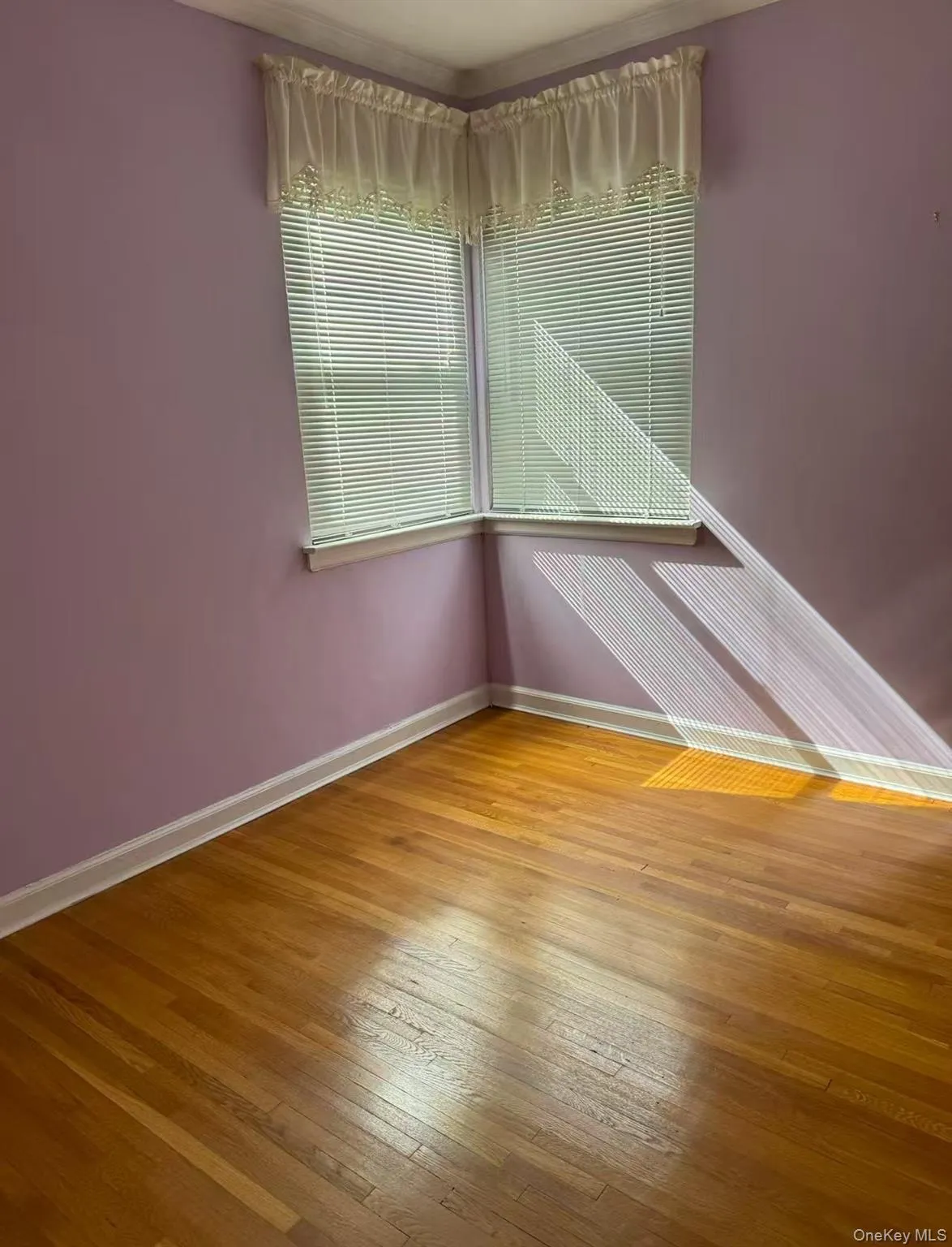 207-20 43rd Ave, New York, NY, 3 Bedrooms Bedrooms, 7 Rooms Rooms,1 BathroomBathrooms,Residential,For Rent,43rd Ave,0,1060013 207-20 43rd Ave, New York, NY, 3 Bedrooms Bedrooms, 7 Rooms Rooms,1 BathroomBathrooms,Residential,For Rent,43rd Ave,0,1060013