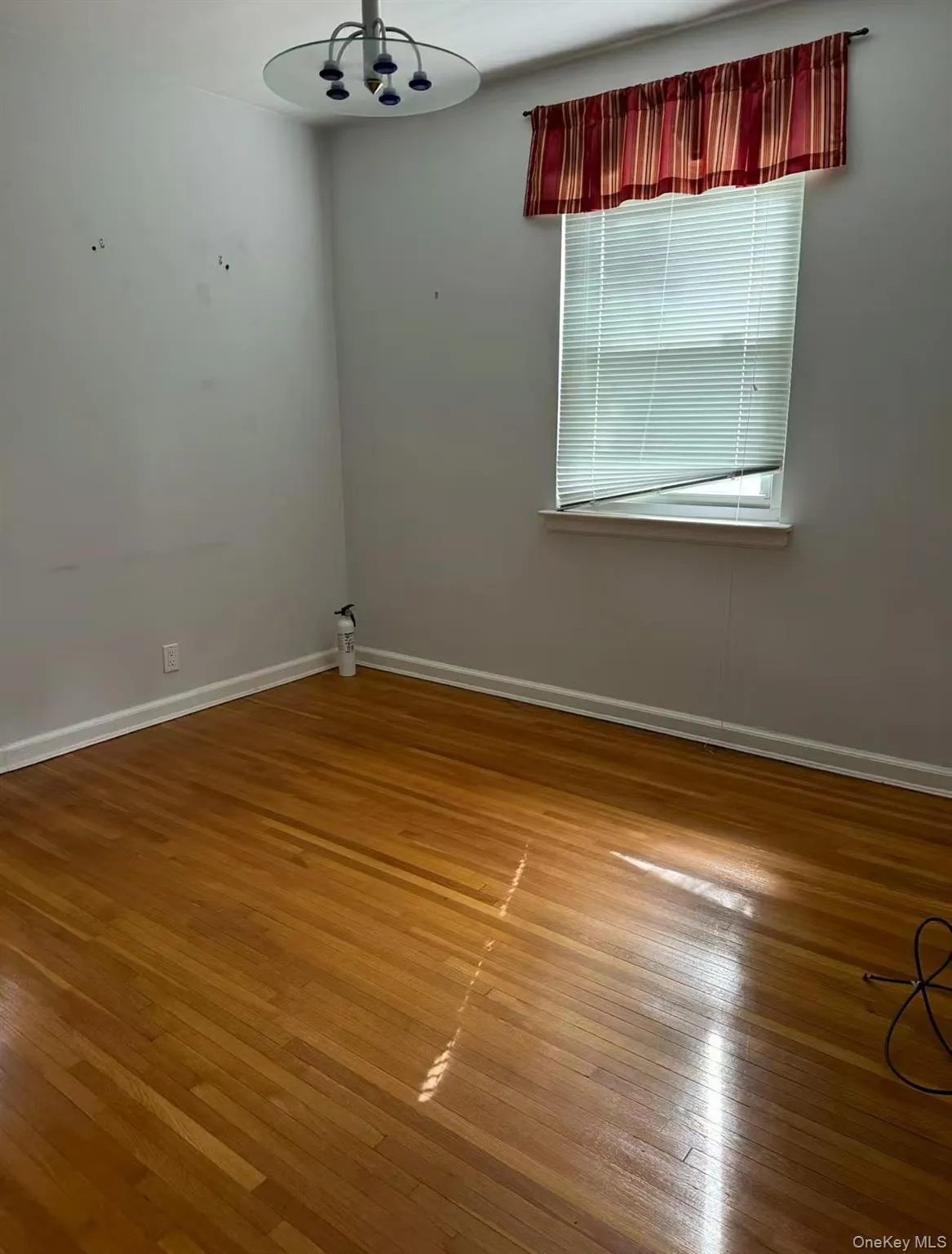 207-20 43rd Ave, New York, NY, 3 Bedrooms Bedrooms, 7 Rooms Rooms,1 BathroomBathrooms,Residential,For Rent,43rd Ave,0,1060013 207-20 43rd Ave, New York, NY, 3 Bedrooms Bedrooms, 7 Rooms Rooms,1 BathroomBathrooms,Residential,For Rent,43rd Ave,0,1060013