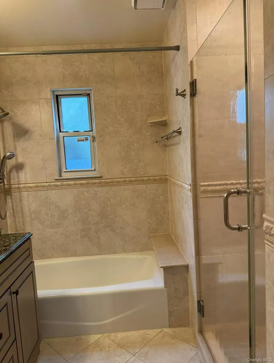 207-20 43rd Ave, New York, NY, 3 Bedrooms Bedrooms, 7 Rooms Rooms,1 BathroomBathrooms,Residential,For Rent,43rd Ave,0,1060013 207-20 43rd Ave, New York, NY, 3 Bedrooms Bedrooms, 7 Rooms Rooms,1 BathroomBathrooms,Residential,For Rent,43rd Ave,0,1060013