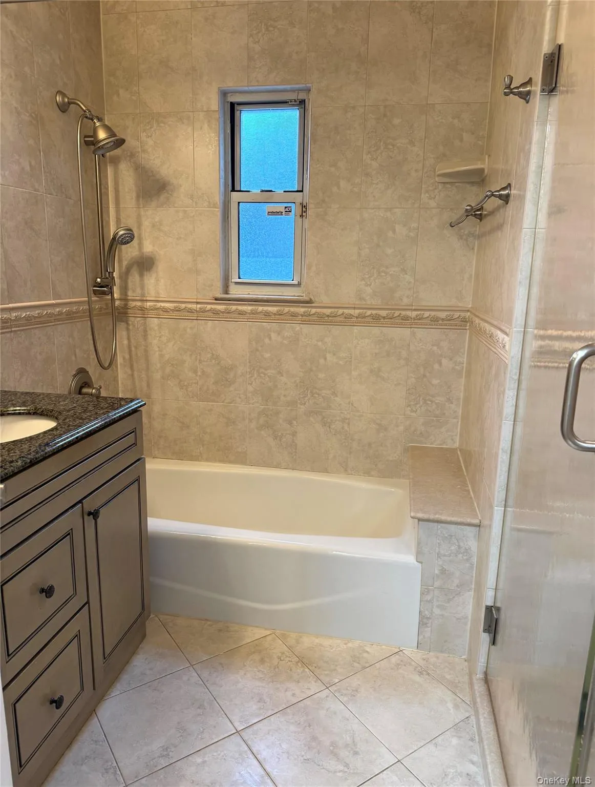 207-20 43rd Ave, New York, NY, 3 Bedrooms Bedrooms, 7 Rooms Rooms,1 BathroomBathrooms,Residential,For Rent,43rd Ave,0,1060013 207-20 43rd Ave, New York, NY, 3 Bedrooms Bedrooms, 7 Rooms Rooms,1 BathroomBathrooms,Residential,For Rent,43rd Ave,0,1060013