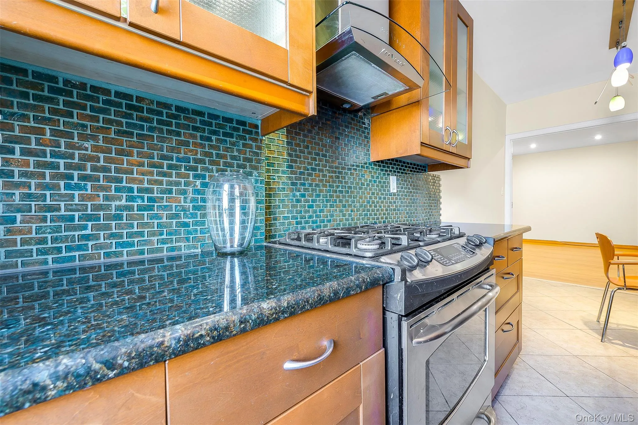 67-35 Yellowstone Boulevard, New York, NY, 2 Bedroom Bedrooms, 6 Room Rooms,1 BathroomBathrooms,Residential Lease,For Rent,Yellowstone,0,1060017 67-35 Yellowstone Boulevard, New York, NY, 2 Bedroom Bedrooms, 6 Room Rooms,1 BathroomBathrooms,Residential Lease,For Rent,Yellowstone,0,1060017