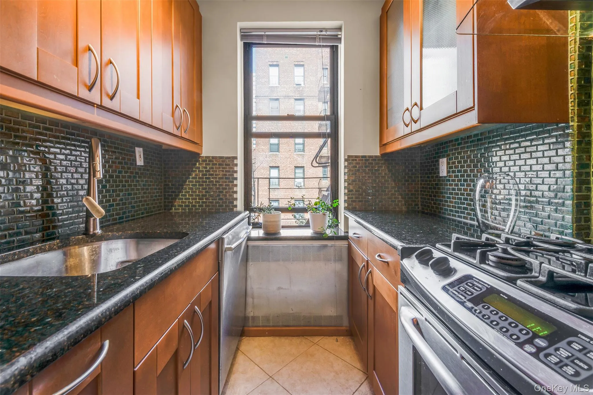 67-35 Yellowstone Boulevard, New York, NY, 2 Bedroom Bedrooms, 6 Room Rooms,1 BathroomBathrooms,Residential Lease,For Rent,Yellowstone,0,1060017 67-35 Yellowstone Boulevard, New York, NY, 2 Bedroom Bedrooms, 6 Room Rooms,1 BathroomBathrooms,Residential Lease,For Rent,Yellowstone,0,1060017
