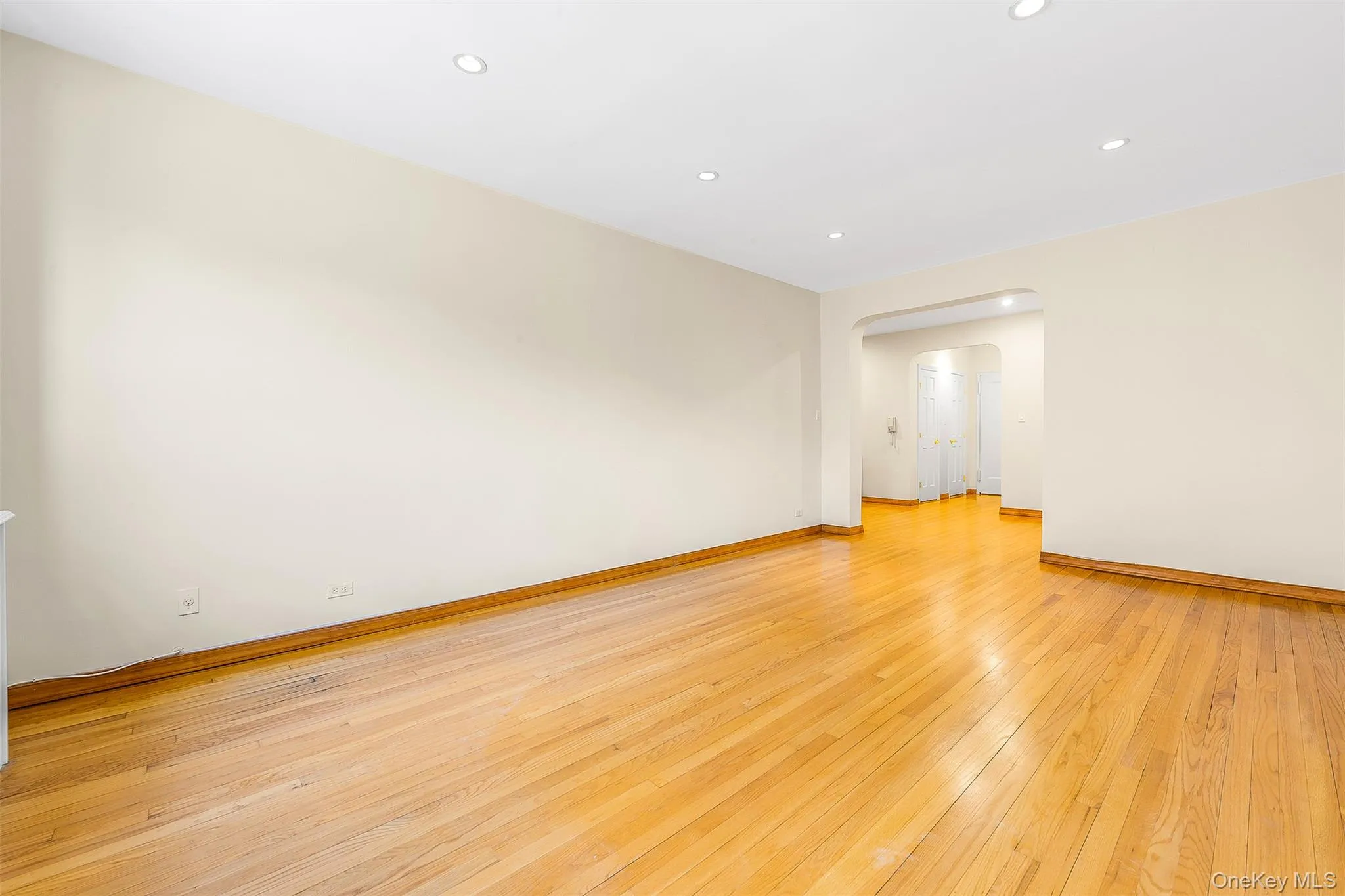 67-35 Yellowstone Boulevard, New York, NY, 2 Bedroom Bedrooms, 6 Room Rooms,1 BathroomBathrooms,Residential Lease,For Rent,Yellowstone,0,1060017 67-35 Yellowstone Boulevard, New York, NY, 2 Bedroom Bedrooms, 6 Room Rooms,1 BathroomBathrooms,Residential Lease,For Rent,Yellowstone,0,1060017