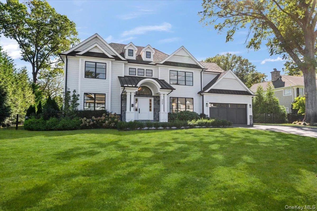 264 Northwoods Road, North Hempstead, NY, 5 Bedrooms Bedrooms, 10 Rooms Rooms,5 BathroomsBathrooms,Residential,For Rent,Northwoods,0,1060020 264 Northwoods Road, North Hempstead, NY, 5 Bedrooms Bedrooms, 10 Rooms Rooms,5 BathroomsBathrooms,Residential,For Rent,Northwoods,0,1060020