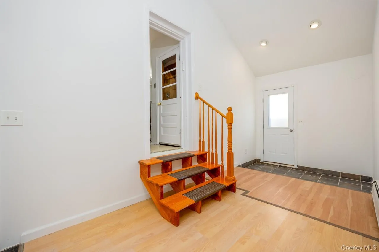 8 Deforest Avenue, Clarkstown, NY, 3 Bedrooms Bedrooms, 6 Rooms Rooms,2 BathroomsBathrooms,Residential,For Rent,Deforest,0,1060022 8 Deforest Avenue, Clarkstown, NY, 3 Bedrooms Bedrooms, 6 Rooms Rooms,2 BathroomsBathrooms,Residential,For Rent,Deforest,0,1060022